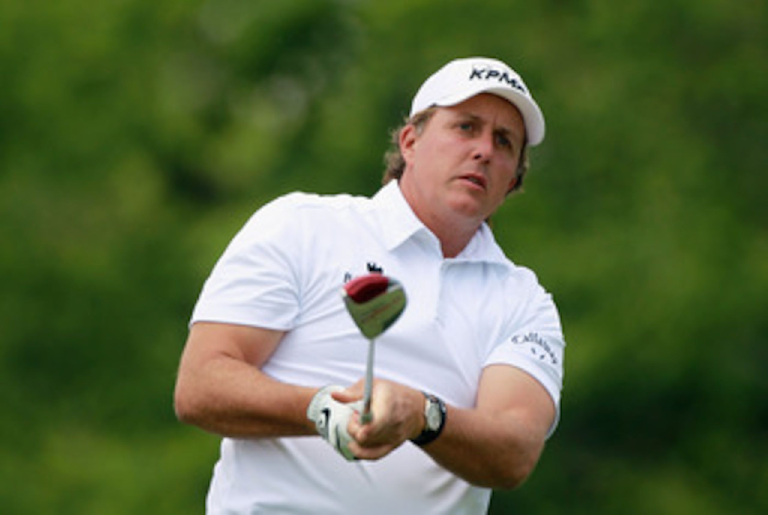 DUBLIN, OH - JUNE 03:  Phil Mickelson watches his tee shot on the first hole during the second round of the Memorial Tournament presented by Nationwide Insurance at the Muirfield Village Golf Club on June 3, 2011 in Dublin, Ohio.  (Photo by Scott Halleran