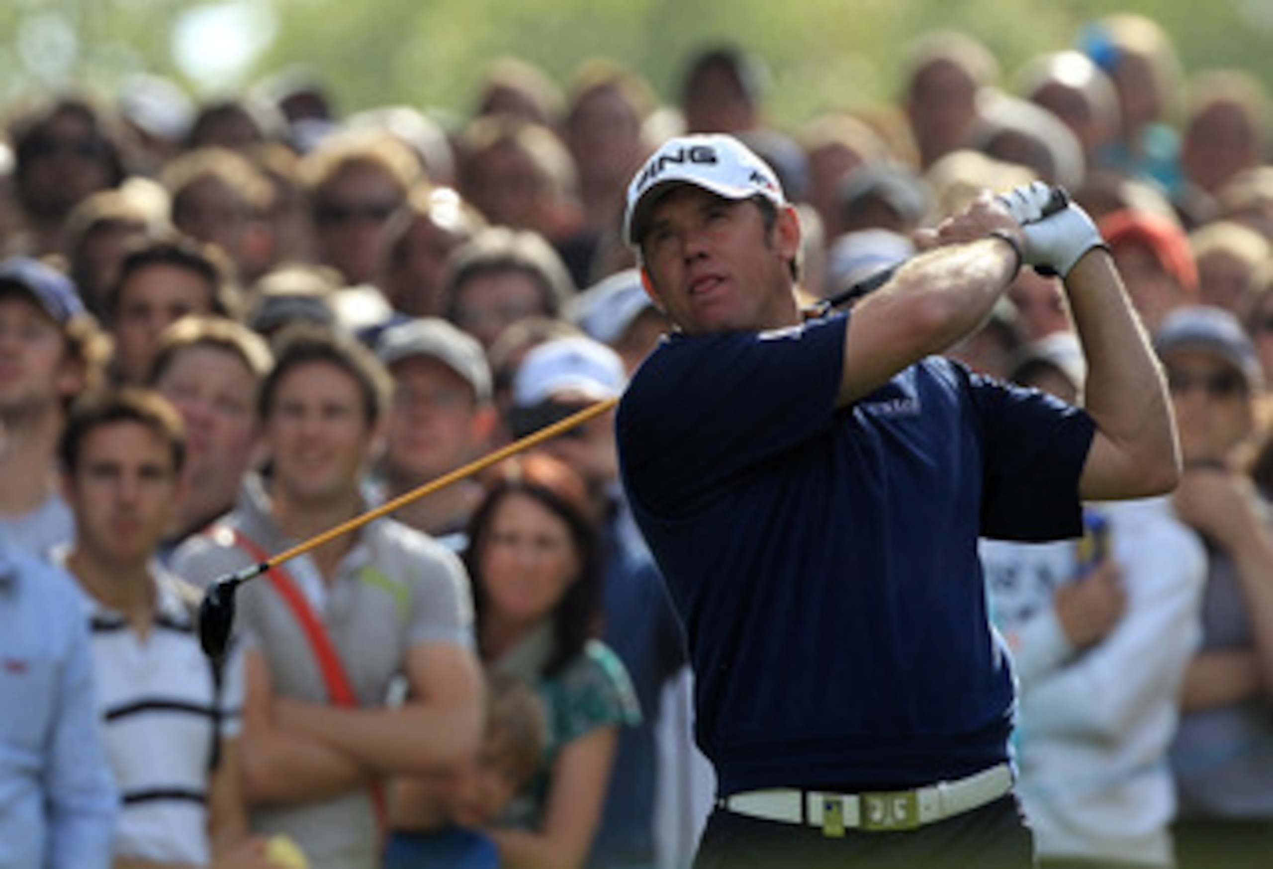 VIRGINIA WATER, ENGLAND - MAY 29:  Lee Westwood of England tees off on the 17th hole during the final round of the BMW PGA Championship  at the Wentworth Club on May 29, 2011 in Virginia Water, England.  (Photo by David Cannon/Getty Images)
