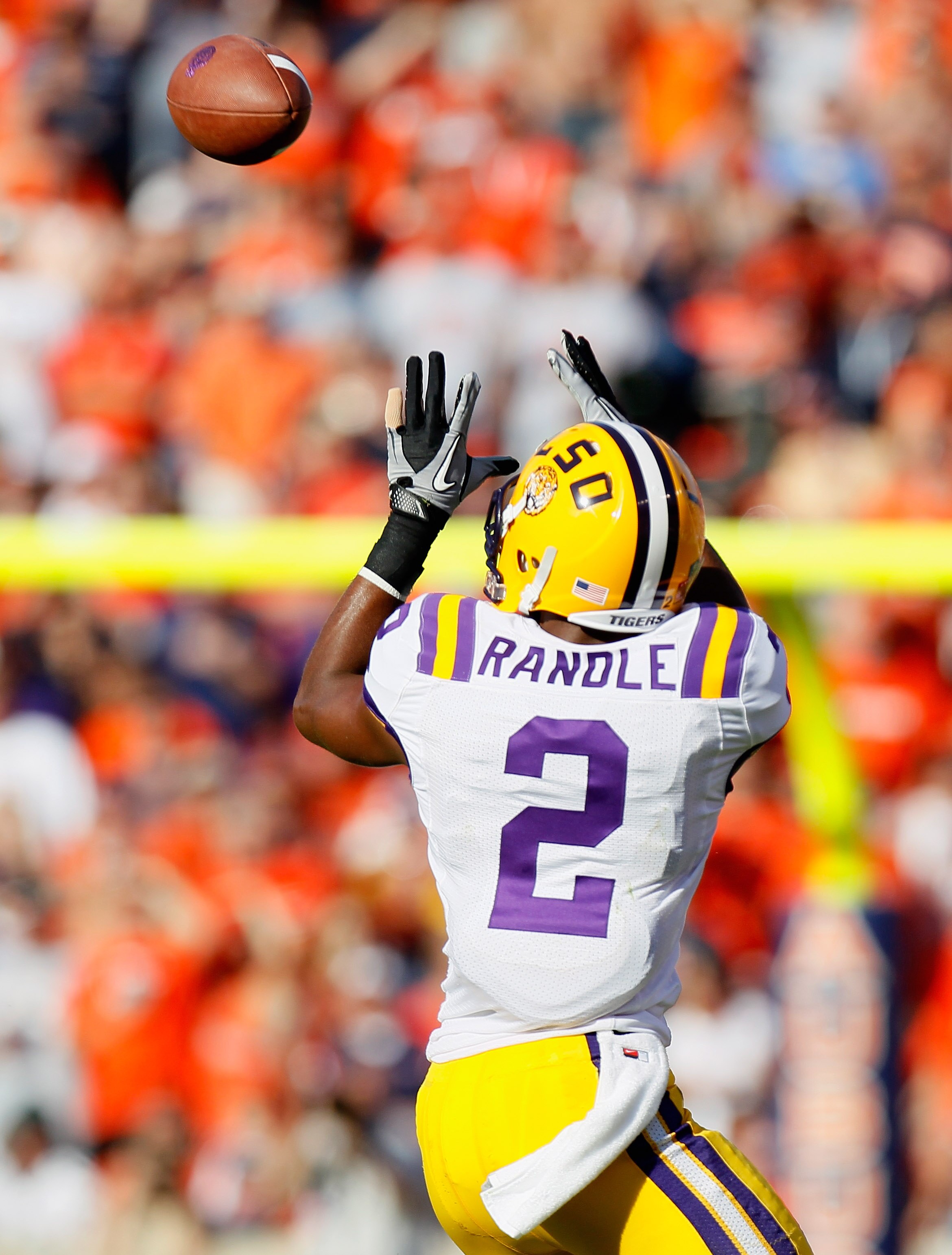 AUBURN, AL - OCTOBER 23:  Rueben Randle #2 of the LSU Tigers against the Auburn Tigers at Jordan-Hare Stadium on October 23, 2010 in Auburn, Alabama.  (Photo by Kevin C. Cox/Getty Images)