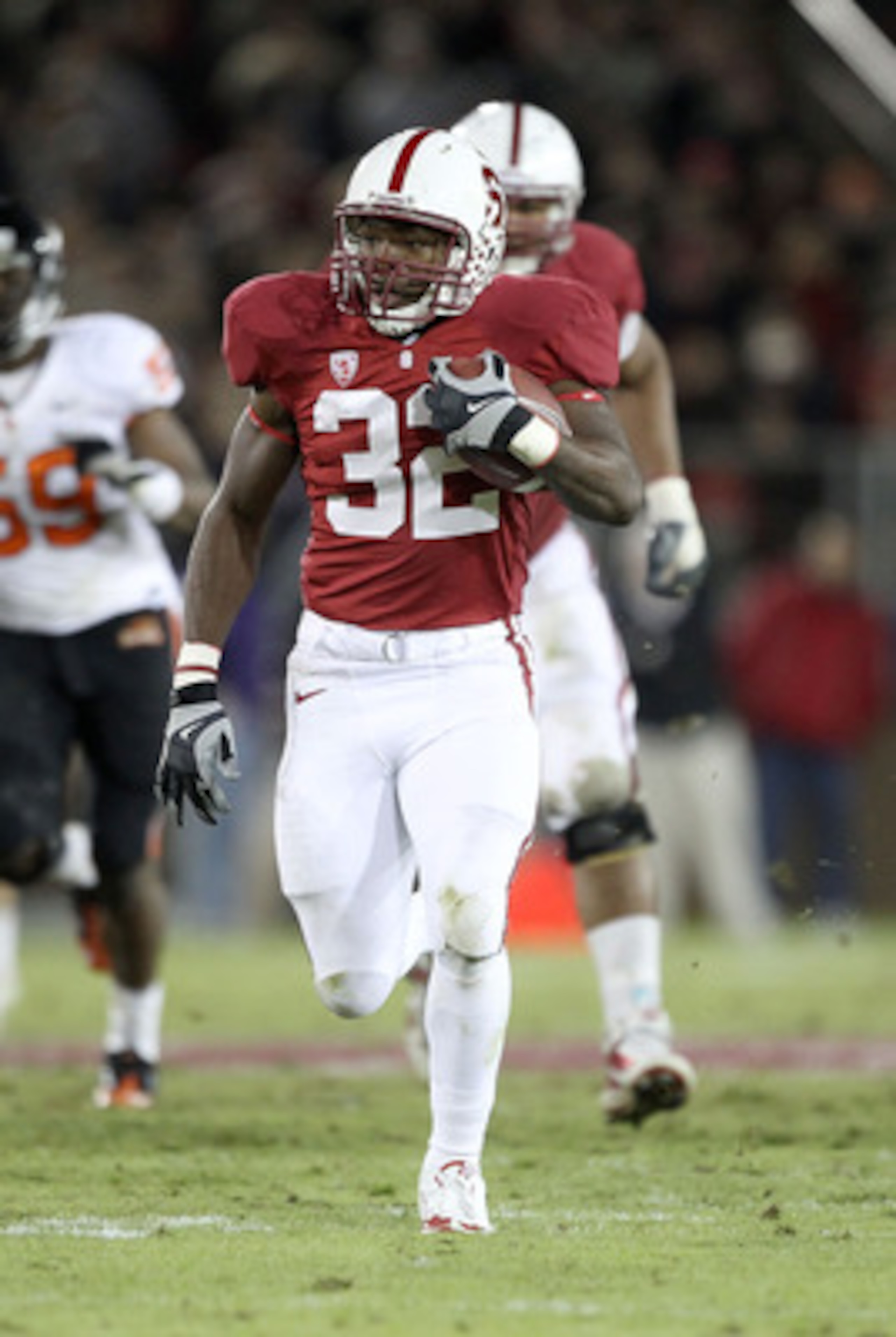 PALO ALTO, CA - NOVEMBER 27: Anthony Wilkerson #32 of the Stanford Cardinal in action against the Oregon State Beavers at Stanford Stadium on November 27, 2010 in Palo Alto, California. (Photo by Ezra Shaw/Getty Images) PALO ALTO, CA - NOVEMBER 27: Anthony Wilkerson #32 of the Stanford Cardinal in action against the Oregon State Beavers at Stanford Stadium on November 27, 2010 in Palo Alto, California. (Photo by Ezra Shaw/Getty Images)