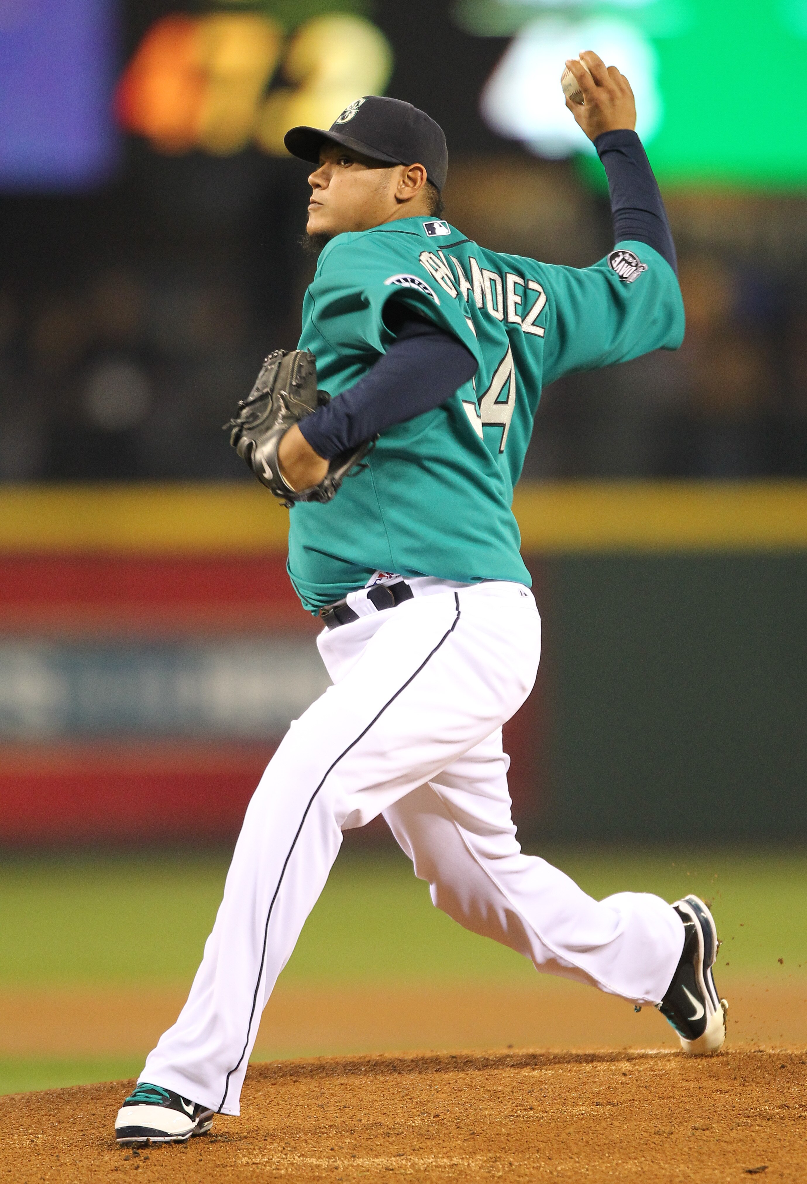 SEATTLE - MAY 06:  Starting pitcher Felix Hernandez #34 of the Seattle Mariners pitches against the Chicago White Sox at Safeco Field on May 6, 2011 in Seattle, Washington. The Mariners won 3-2. (Photo by Otto Greule Jr/Getty Images)