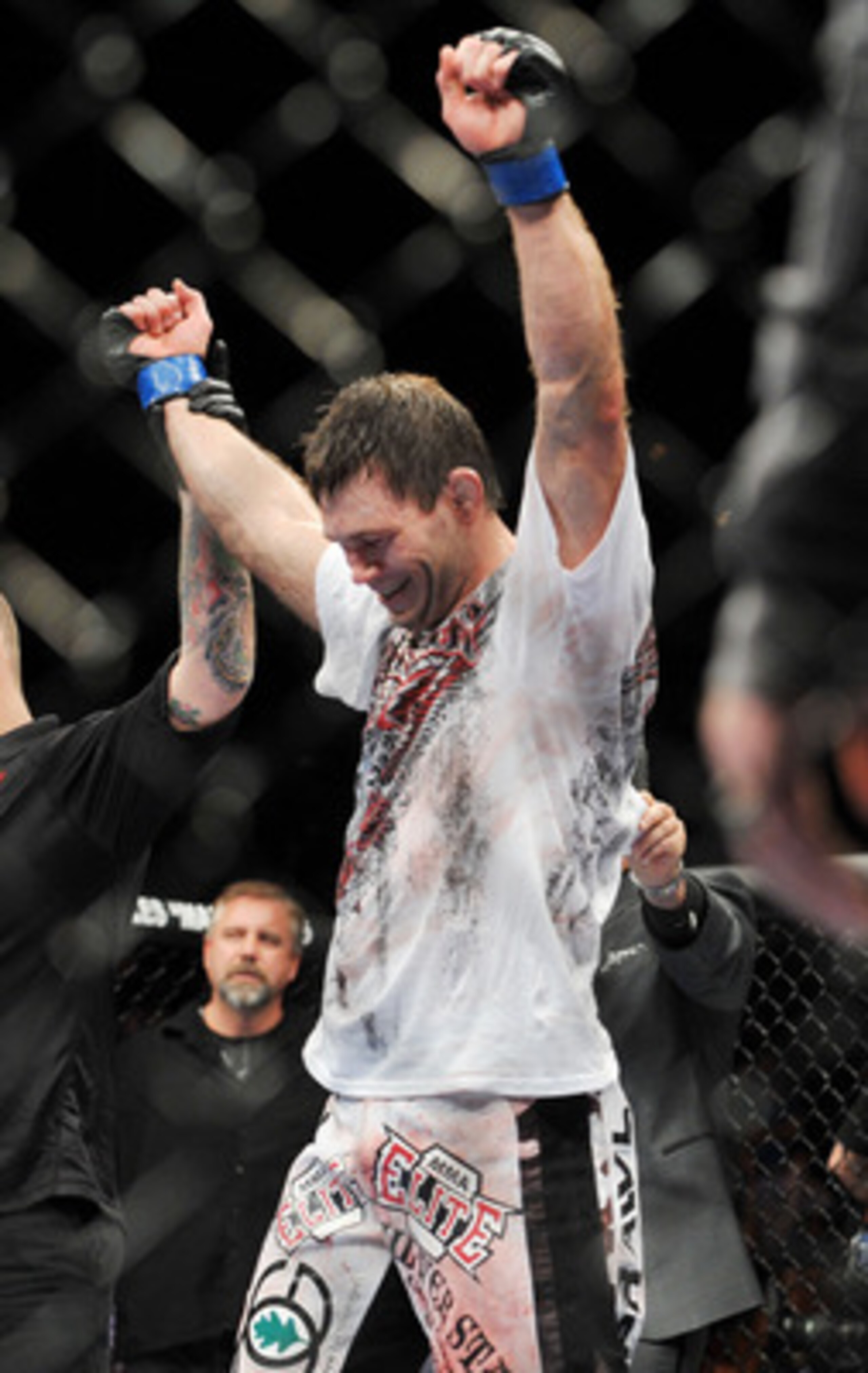 LAS VEGAS - NOVEMBER 21:  Forrest Griffin celebrates his victory over Tito Ortiz after their Light Heavyweight Fight at the UFC 106 at Mandalay Bay Events Center on November 21, 2009 in Las Vegas, Nevada.  (Photo by Jon Kopaloff/Getty Images)