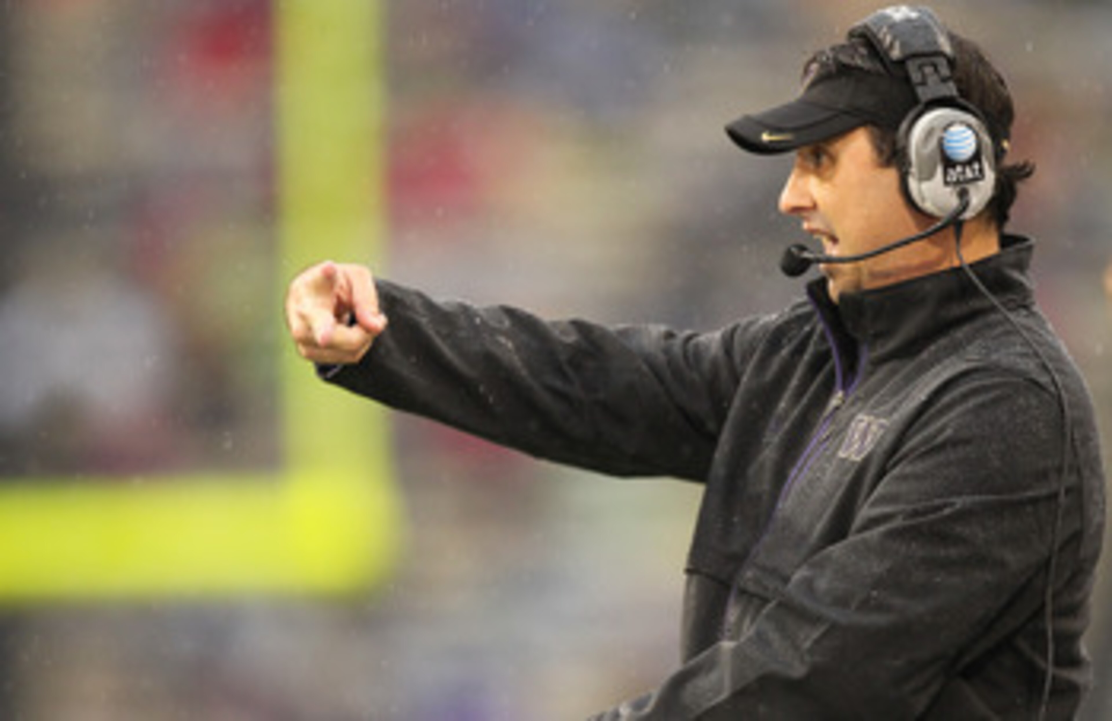 SEATTLE - OCTOBER 30:  Head coach Steve Sarkisian of the Washington Huskies gestures during the game against the Stanford Cardinal on October 30, 2010 at Husky Stadium in Seattle, Washington. Stanford won 41-0. (Photo by Otto Greule Jr/Getty Images)