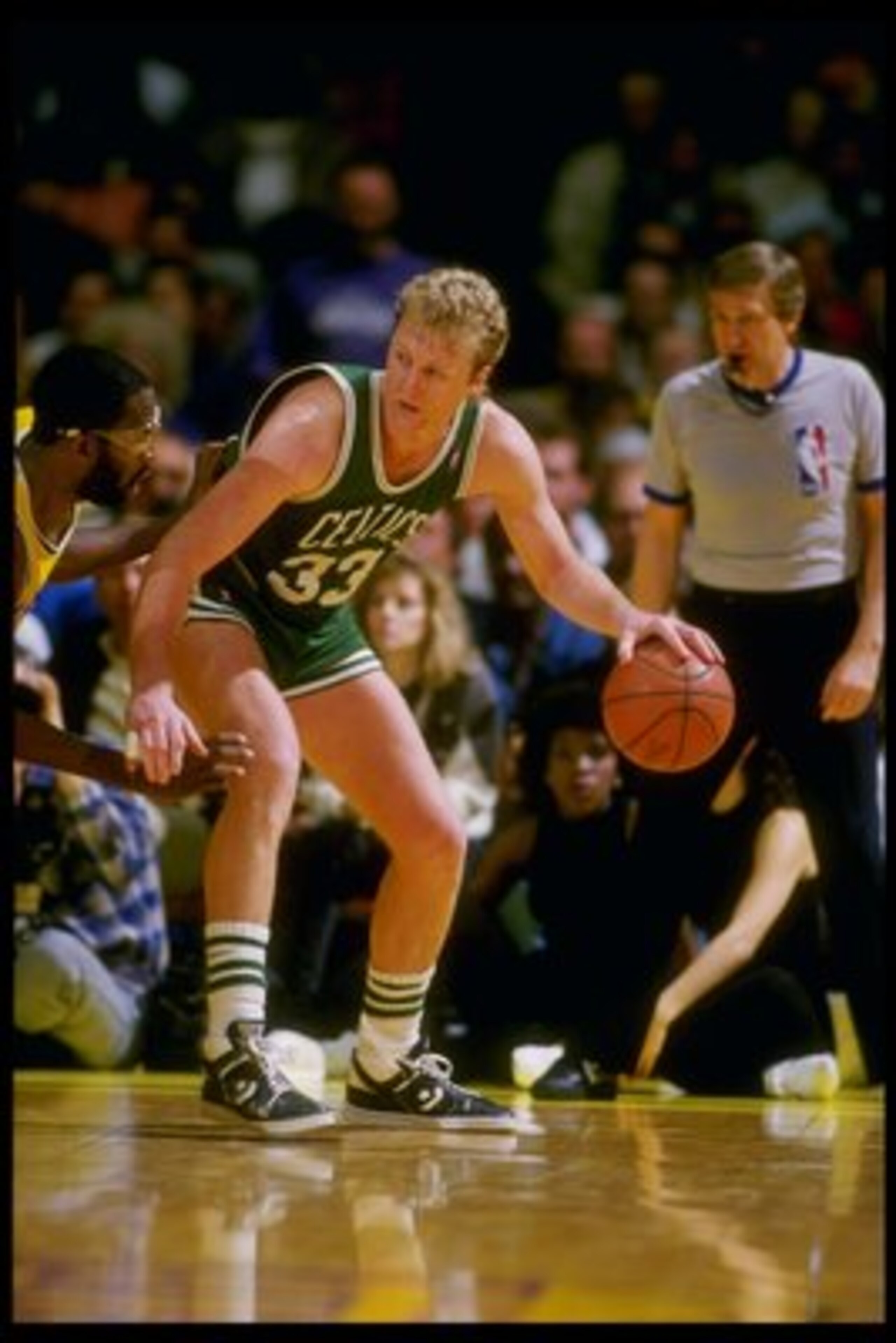 1988: Forward Larry Bird of the Boston Celtics in action versus the Los Angeles Lakers at the Forum in Inglewood, California. Mandatory Credit: Rick Stewart /Allsport 1988: Forward Larry Bird of the Boston Celtics in action versus the Los Angeles Lakers at the Forum in Inglewood, California. Mandatory Credit: Rick Stewart /Allsport