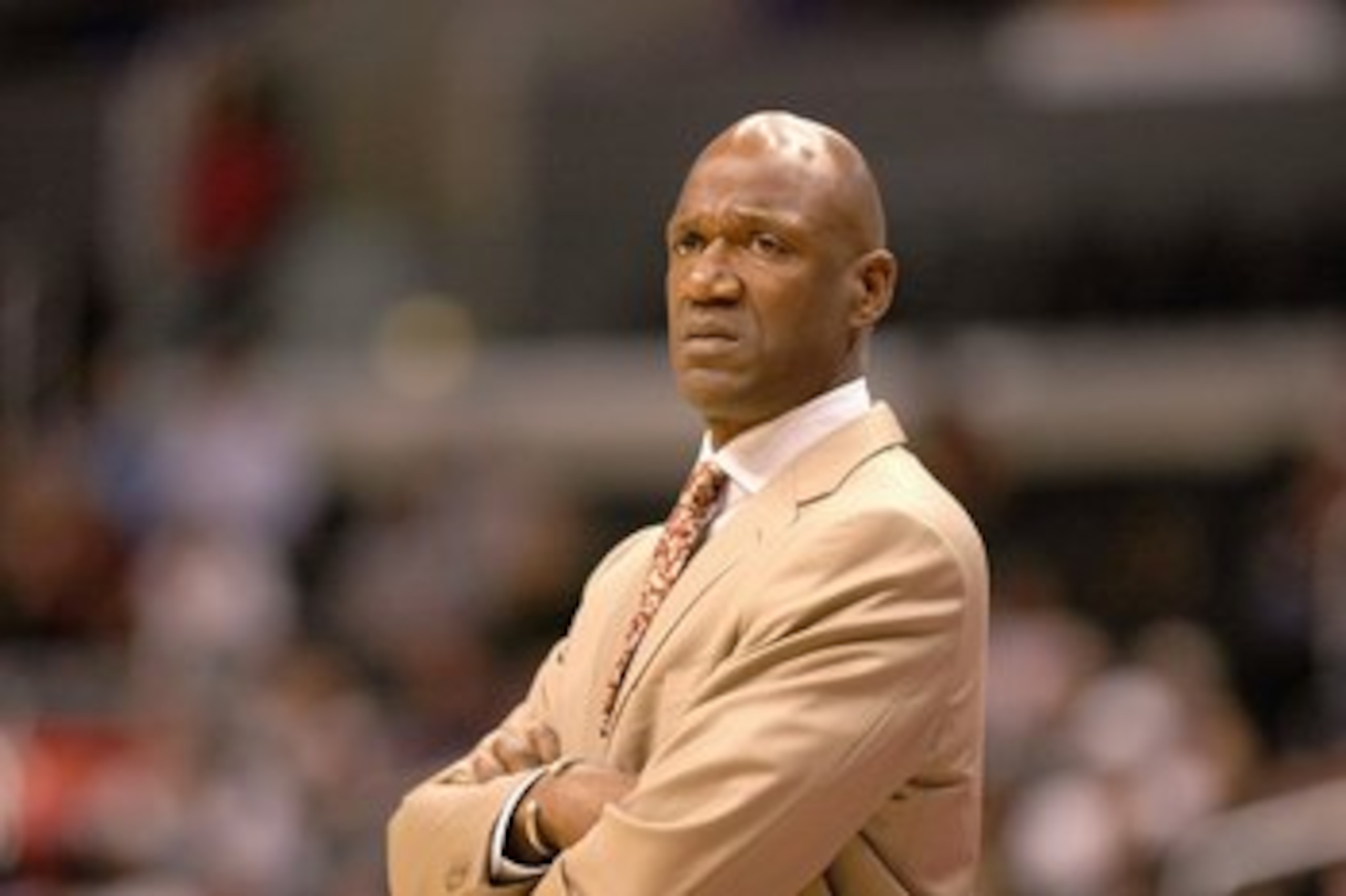 LOS ANGELES, CA - JANUARY 11:  Head coach Terry Porter of the Phoenix Suns watches the action against the Los Angeles Clippers on January 11, 2009 at Staples Center in Los Angeles, California.  The Suns won 109-103.   NOTE TO USER: User expressly acknowle