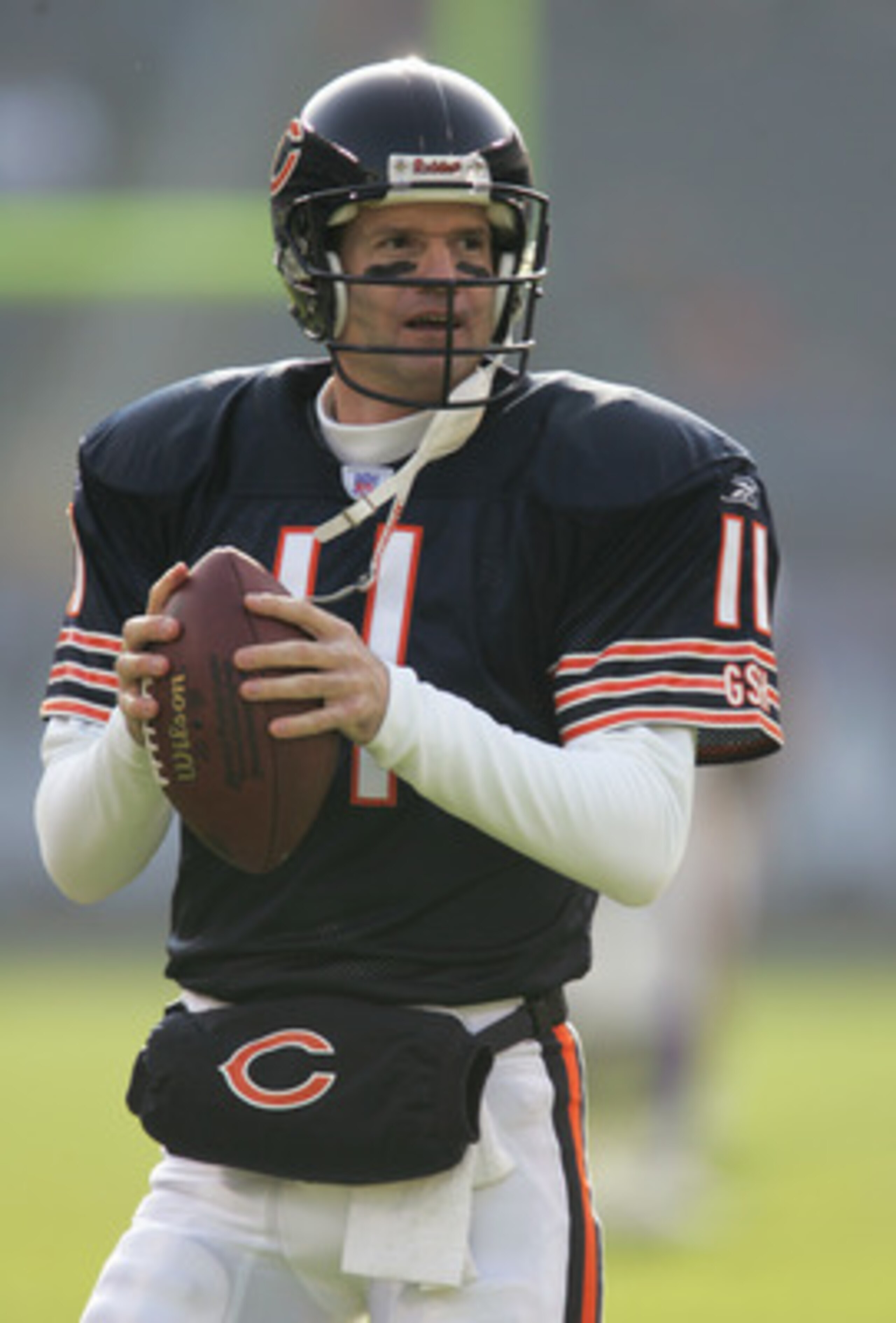 CHICAGO - DECEMBER 5:  Recently signed quarterback Jeff George #11 of the Chicago Bears warms up prior to a game against the Minnesota Vikings on December 5, 2004 at Soldier Field in Chicago, Illinois. (Photo by Jonathan Daniel/Getty Images)