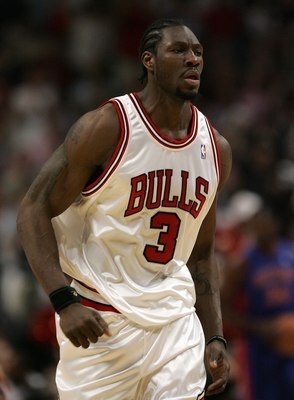 CHICAGO - MAY 10:  Ben Wallace #3 of the Chicago Bulls runs up court against the Detroit Pistons in Game Three of the Eastern Conference Semifinals during the 2007 NBA Playoffs at the United Center Center on May 10, 2007 in Chicago, Illinois.  NOTE TO USE