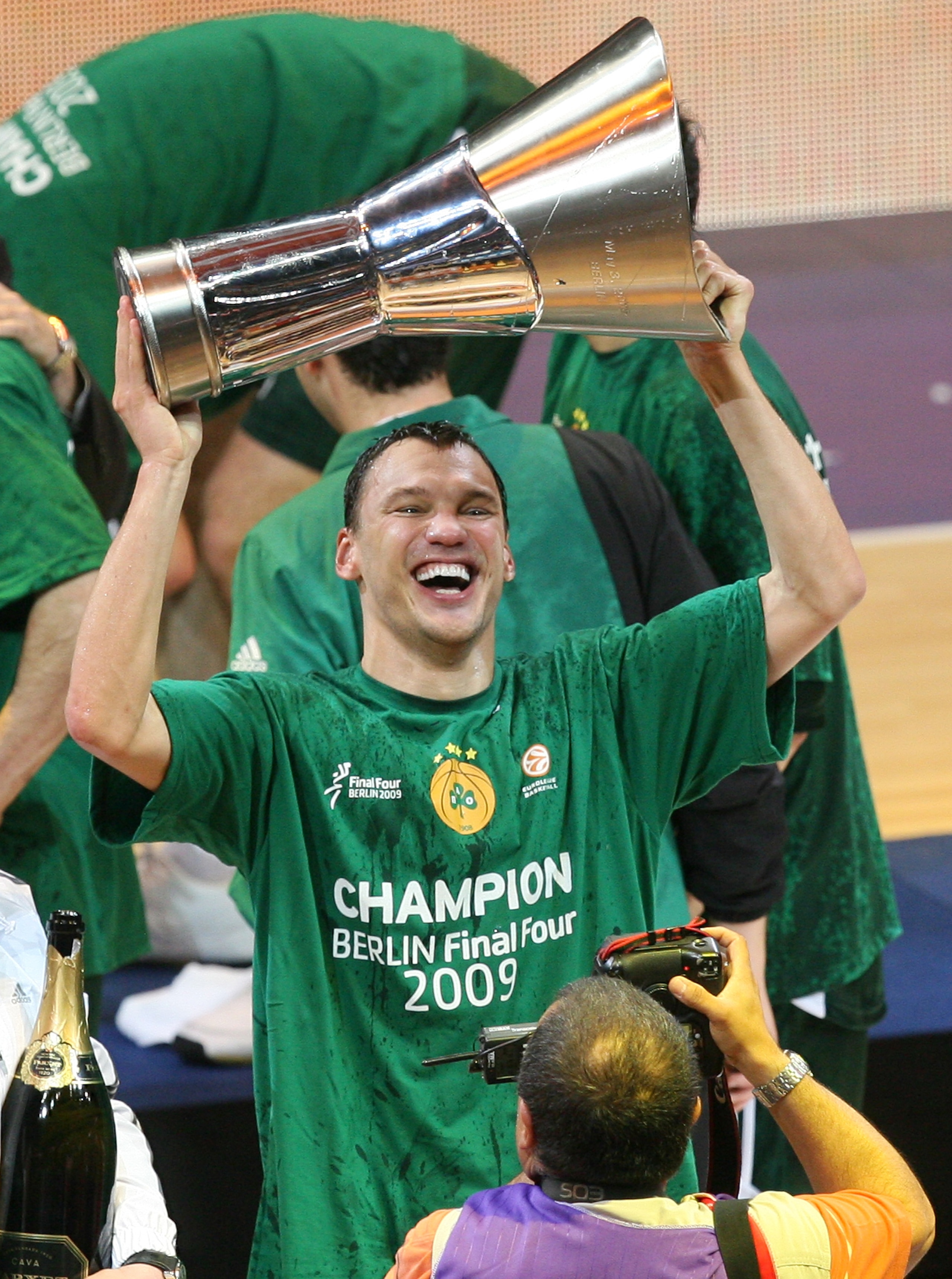 BERLIN - MAY 3:  Sarunas Jasikevicius of Athen is seen during the awards ceremony after the Euroleague Basketball Final Four final match between Panathinaikos Athen and CSKA Moscow at the O2 World arena on May 3, 2009 in Berlin, Germany. (Photo by Matthia