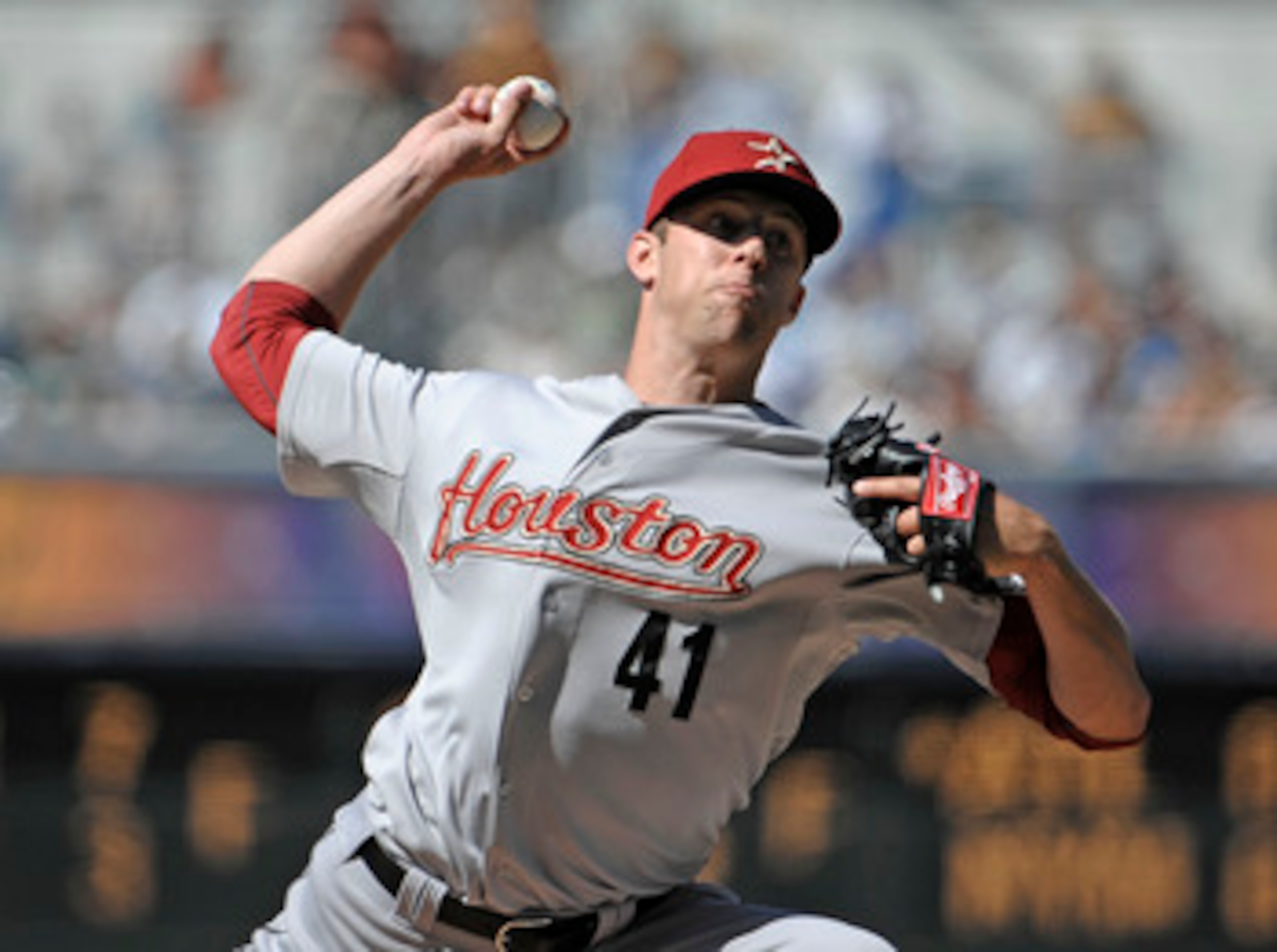 SAN DIEGO, CA - JUNE 5: Jordan Lyles #41of the Houston Astros pitches during the first inning of a baseball game against the San Diego Padres at Petco Park on June 5, 2011 in San Diego, California.  (Photo by Denis Poroy/Getty Images)