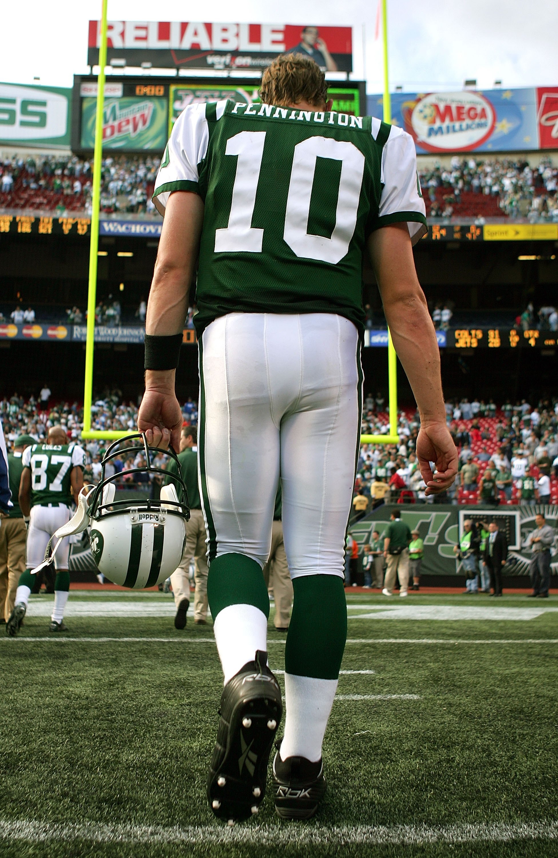 EAST RUTHERFORD, NJ - OCTOBER 01:  Quarterback Chad Pennington #10 of the New York Jets walks off the field after his team was defeated by the Indianapolis Colts 31-28 in the game on October 1, 2006 at Giants Stadium in East Rutherford, New Jersey.  (Phot