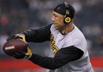 ARLINGTON, TX - FEBRUARY 06:  Hines Ward #86 of the Pittsburgh Steelers warms up prior to their game against the Green Bay Packers during Super Bowl XLV at Cowboys Stadium on February 6, 2011 in Arlington, Texas.  (Photo by Doug Pensinger/Getty Images)