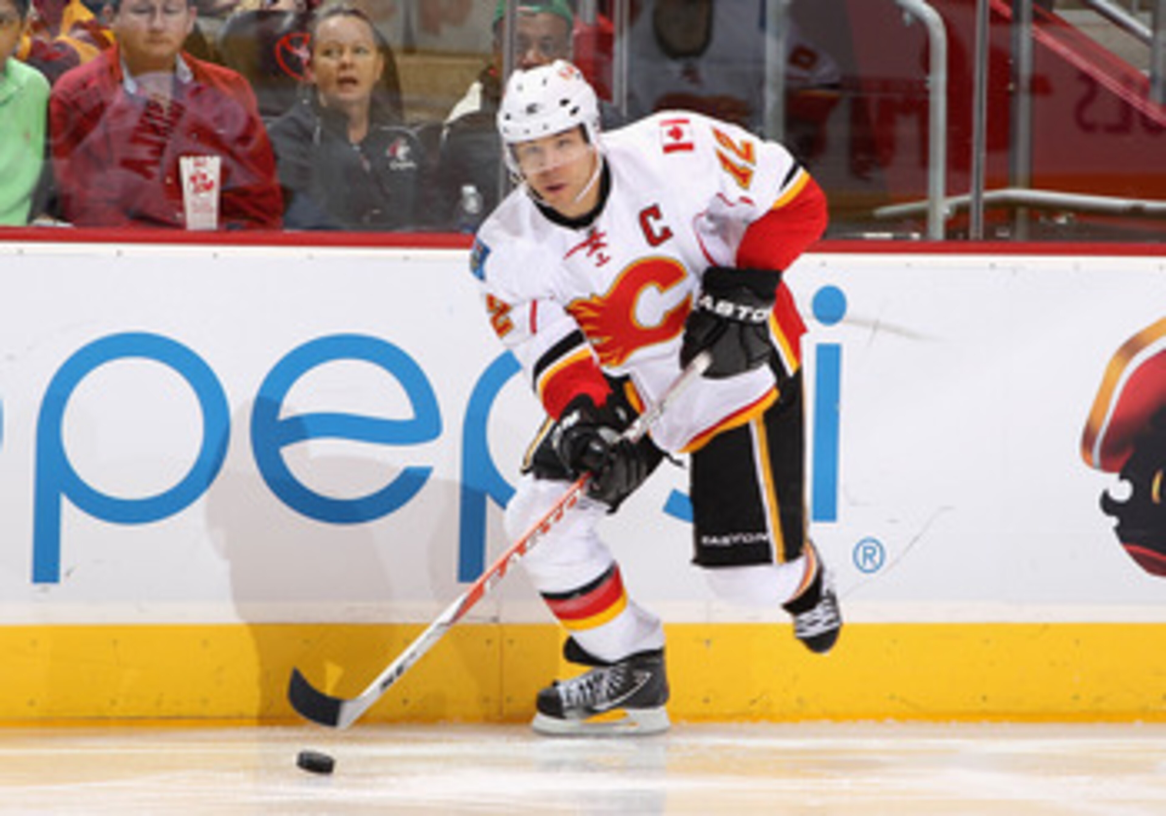 GLENDALE, AZ - MARCH 10: Jarome Iginla #12 of the Calgary Flames skates with the puck during the NHL game against the Phoenix Coyotes at Jobing.com Arena on March 10, 2011 in Glendale, Arizona. The Coyotes defeated the Flames 3-0. (Photo by Christian P GLENDALE, AZ - MARCH 10: Jarome Iginla #12 of the Calgary Flames skates with the puck during the NHL game against the Phoenix Coyotes at Jobing.com Arena on March 10, 2011 in Glendale, Arizona. The Coyotes defeated the Flames 3-0. (Photo by Christian P
