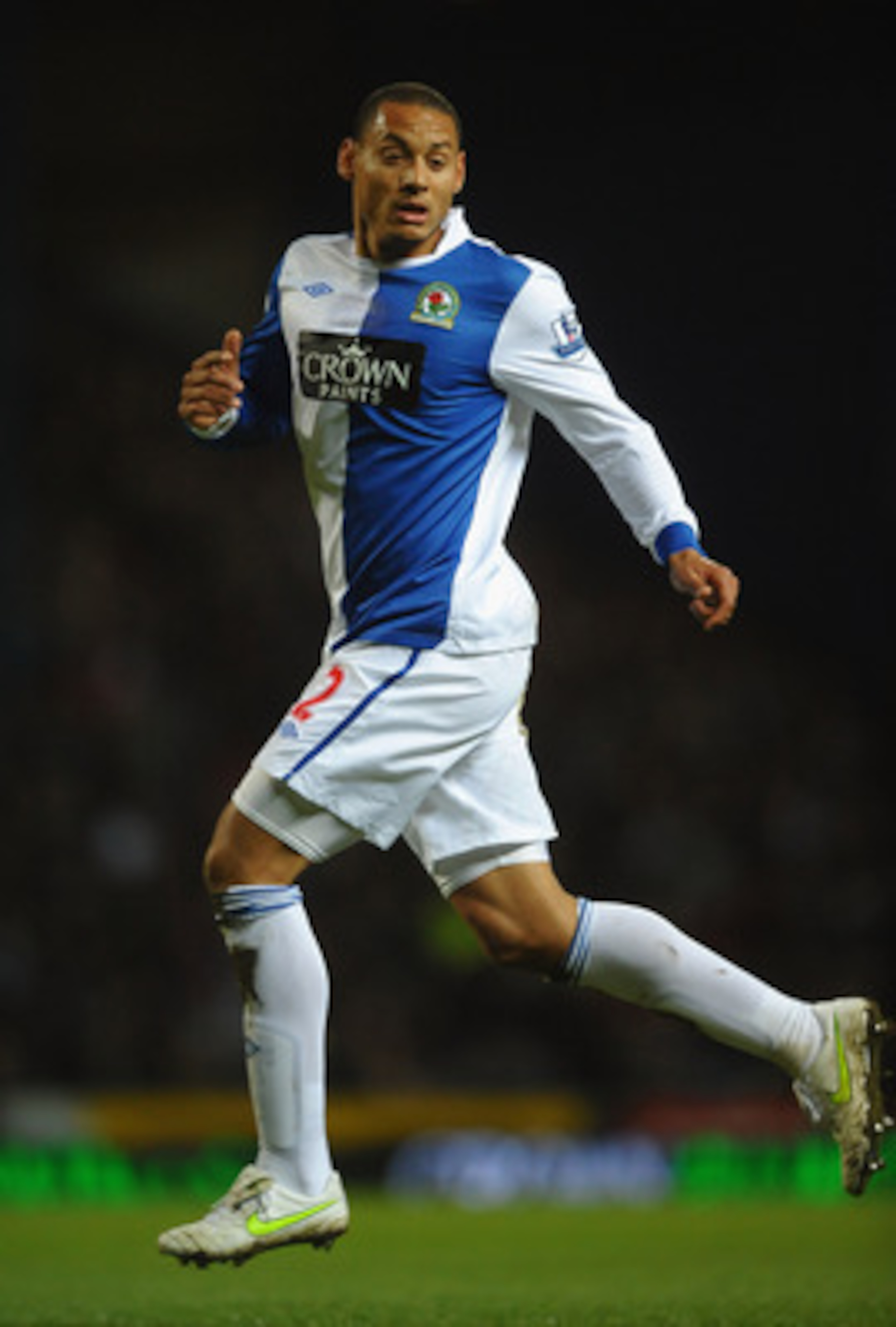 BLACKBURN, ENGLAND - FEBRUARY 02: Jermaine Jones of Blackburn Rovers in action during the Barclays Premier League match between Blackburn Rovers and Tottenham Hotspur at Ewood Park on February 2, 2011 in Blackburn, England. (Photo by Laurence Griffiths/ BLACKBURN, ENGLAND - FEBRUARY 02: Jermaine Jones of Blackburn Rovers in action during the Barclays Premier League match between Blackburn Rovers and Tottenham Hotspur at Ewood Park on February 2, 2011 in Blackburn, England. (Photo by Laurence Griffiths/