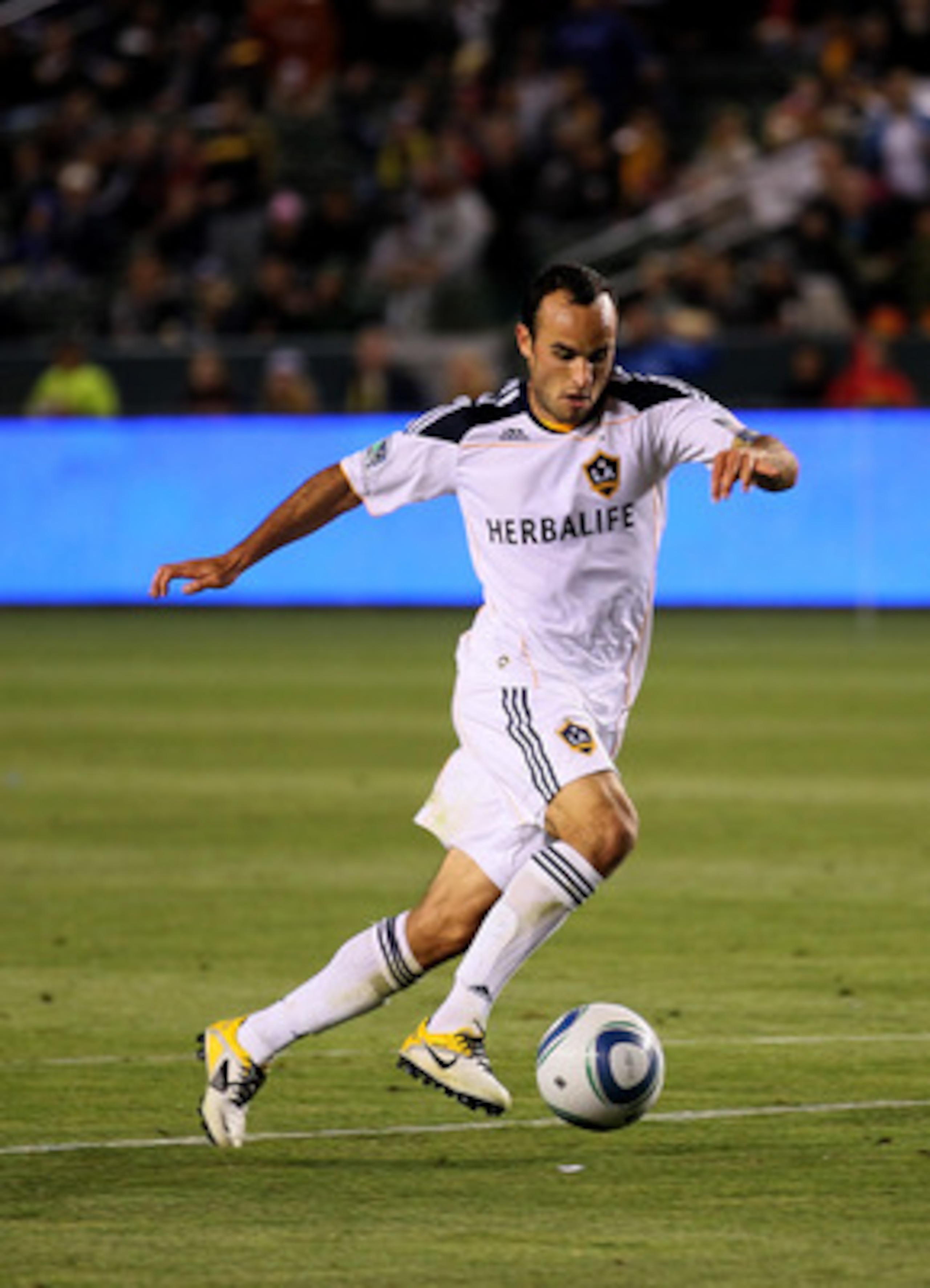 CARSON, CA - MAY 14:  Landon Donovan #10 of the Los Angeles Galaxy attacks with the ball against Sporting Kansas City at The Home Depot Center on May 14, 2011 in Carson, California.  The Galaxy won 4-1.  (Photo by Stephen Dunn/Getty Images)