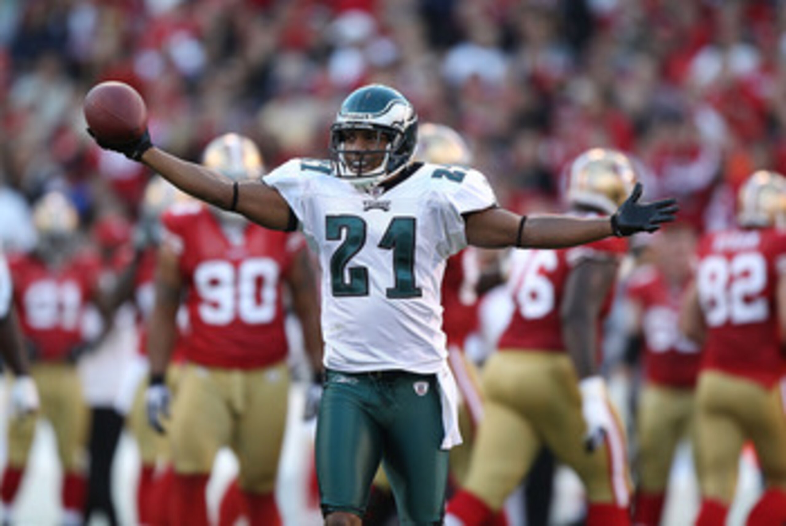 SAN FRANCISCO - OCTOBER 10:  Joselio Hanson #21 of the Philadelphia Eagles celebrates after recovering a fumble against the San Francisco 49ers during an NFL game at Candlestick Park on October 10, 2010 in San Francisco, California.  (Photo by Jed Jacobso