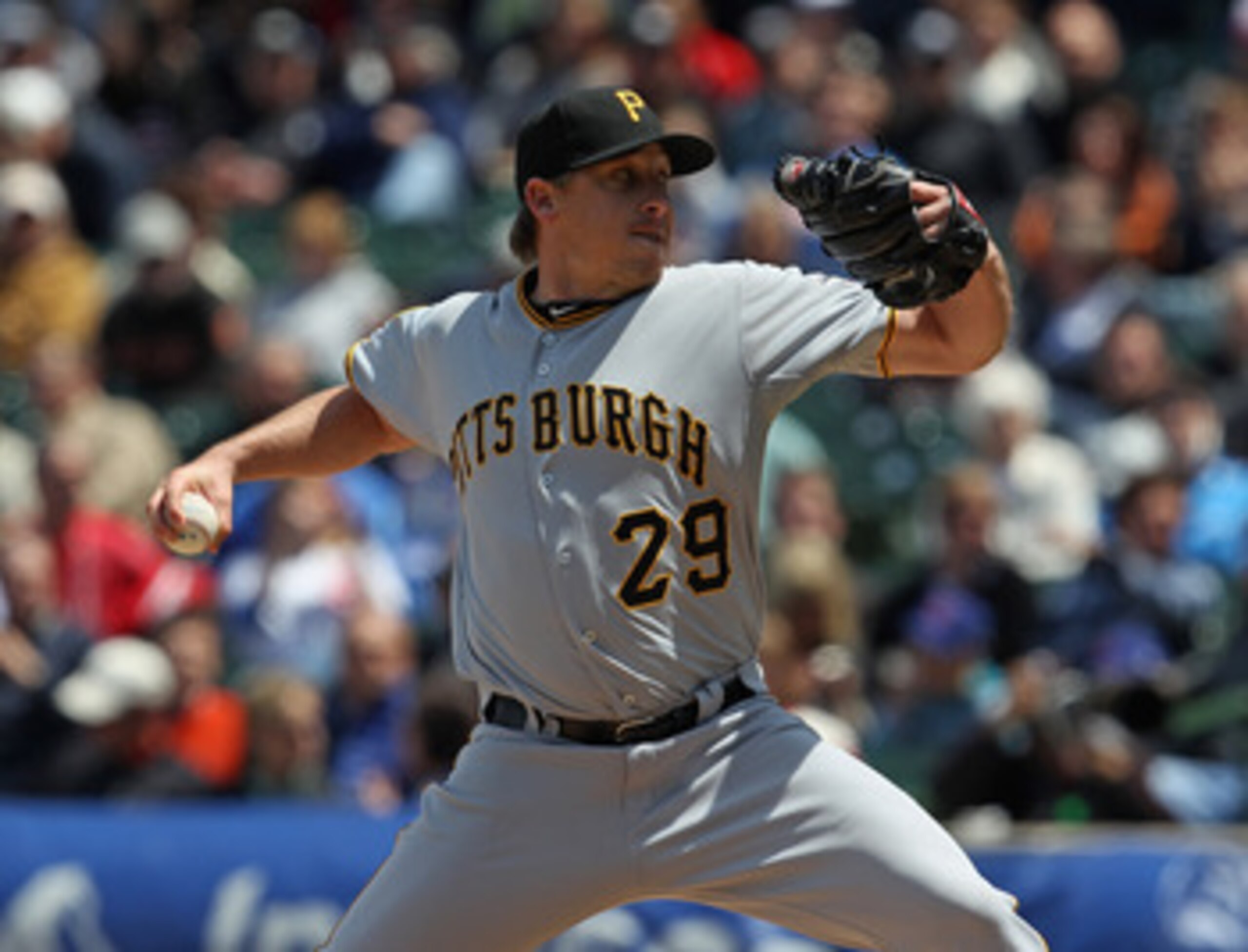 CHICAGO, IL - MAY 27: Starting pitcher Kevin Correia #29 of the Pittsburgh Pirates delivers the ball against the Chicago Cubs at Wrigley Field on May 27, 2011 in Chicago, Illinois. (Photo by Jonathan Daniel/Getty Images) CHICAGO, IL - MAY 27: Starting pitcher Kevin Correia #29 of the Pittsburgh Pirates delivers the ball against the Chicago Cubs at Wrigley Field on May 27, 2011 in Chicago, Illinois. (Photo by Jonathan Daniel/Getty Images)