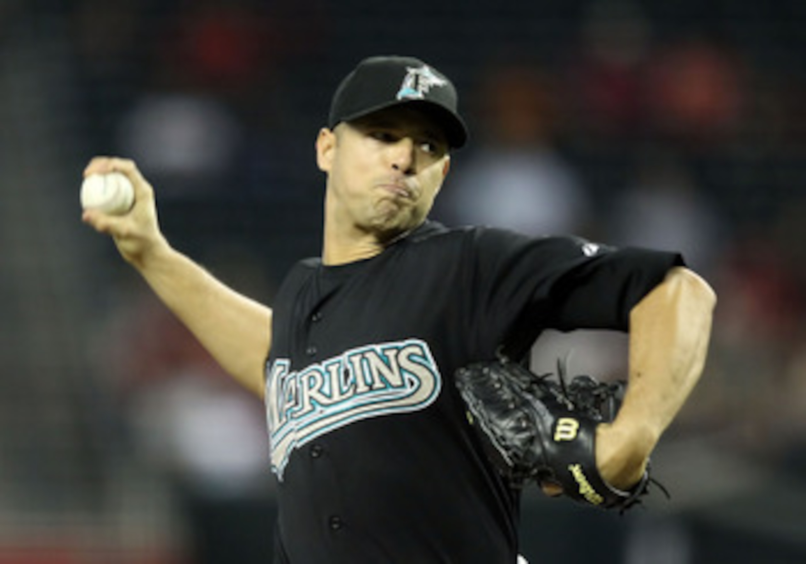 PHOENIX, AZ - JUNE 01:  Starting pitcher Javier Vazquez #23 of the Florida Marlins pitches against the Arizona Diamondbacks during the Major League Baseball game at Chase Field on June 1, 2011 in Phoenix, Arizona.  (Photo by Christian Petersen/Getty Image