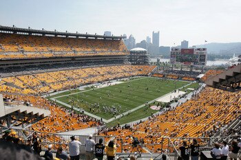 PITTSBURGH - SEPTEMBER 12: General view of Heinz Field before the game between the Pittsburgh Steelers and the Oakland Raiders on September 12, 2004 in Pittsburgh, Pennsylvania. The Steelers defeated the Raiders 24-21. (Photo by Andy Lyons/Getty Images) PITTSBURGH - SEPTEMBER 12: General view of Heinz Field before the game between the Pittsburgh Steelers and the Oakland Raiders on September 12, 2004 in Pittsburgh, Pennsylvania. The Steelers defeated the Raiders 24-21. (Photo by Andy Lyons/Getty Images)