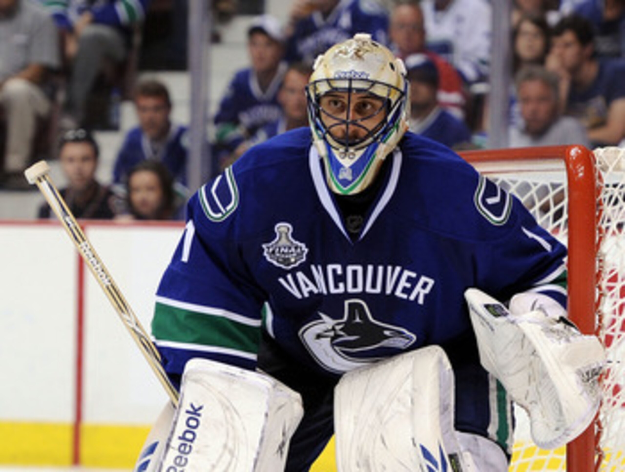 VANCOUVER, BC - JUNE 04:  Roberto Luongo #1 of the Vancouver Canucks tends goal against the Boston Bruins during Game Two of the 2011 NHL Stanley Cup Final at Rogers Arena on June 4, 2011 in Vancouver, British Columbia, Canada.  (Photo by Harry How/Getty