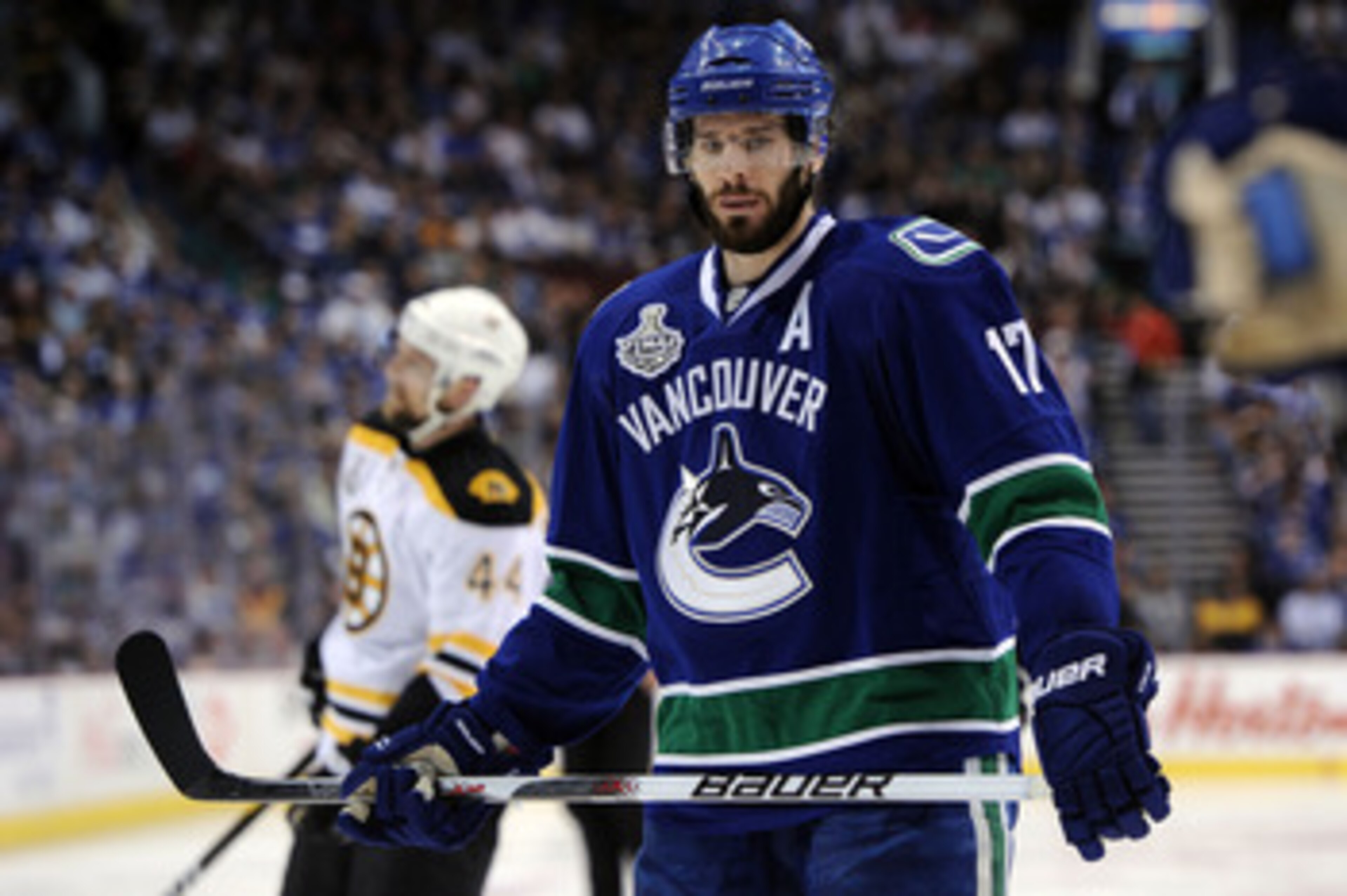 VANCOUVER, BC - JUNE 01:  Ryan Kesler #17 of the Vancouver Canucks in action against the Boston Bruins during game one of the 2011 NHL Stanley Cup Finals at Rogers Arena on June 1, 2011 in Vancouver, Canada.  (Photo by Harry How/Getty Images)