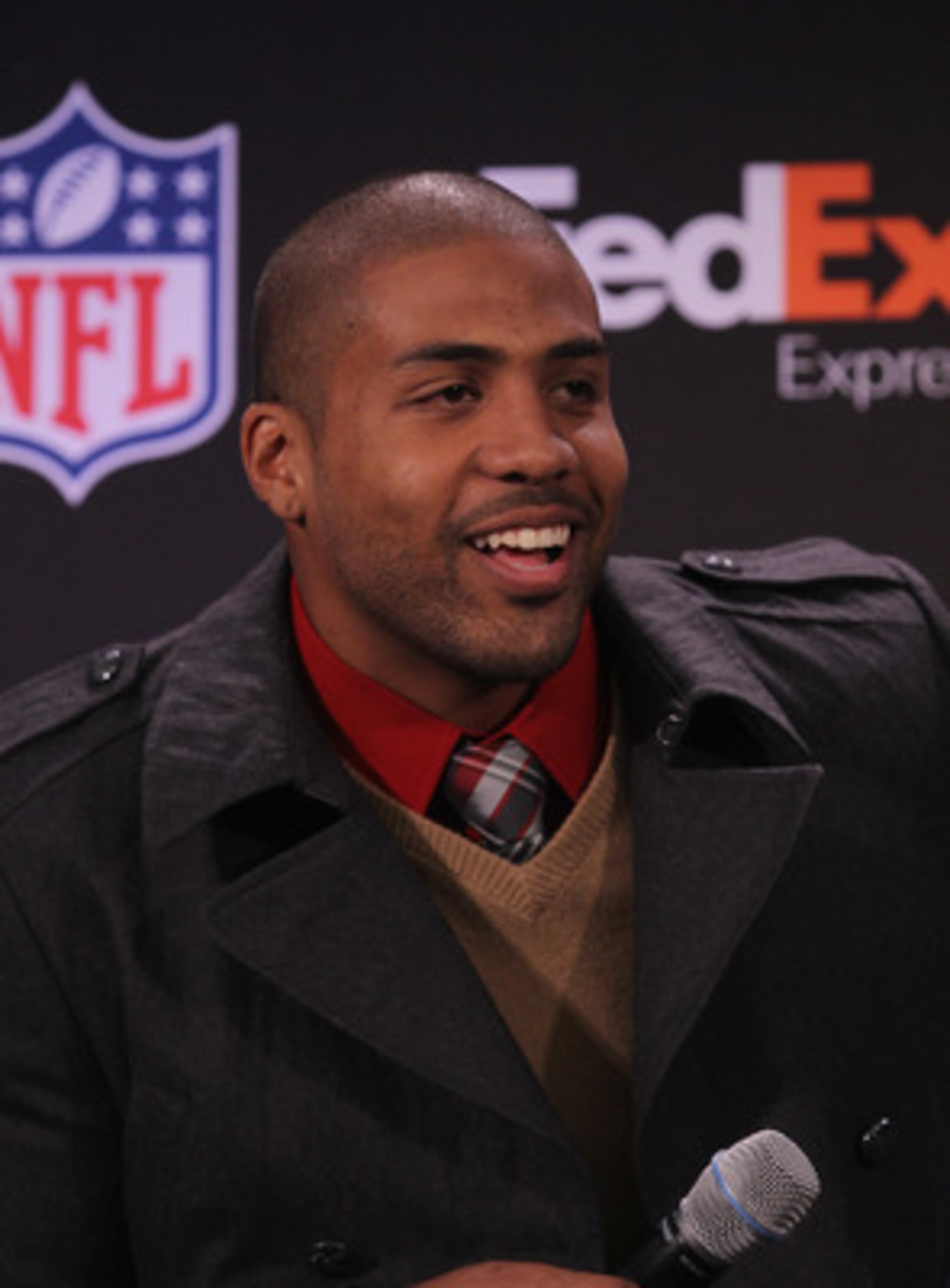 DALLAS, TX - FEBRUARY 02:  Arian Foster of the Houston Texans, speaks with the press at the FedEx Air & Ground NFL Player of the Year awards at the Super Bowl XLV media center on February 2, 2011 in Dallas, Texas.  (Photo by Ronald Martinez/Getty Images)