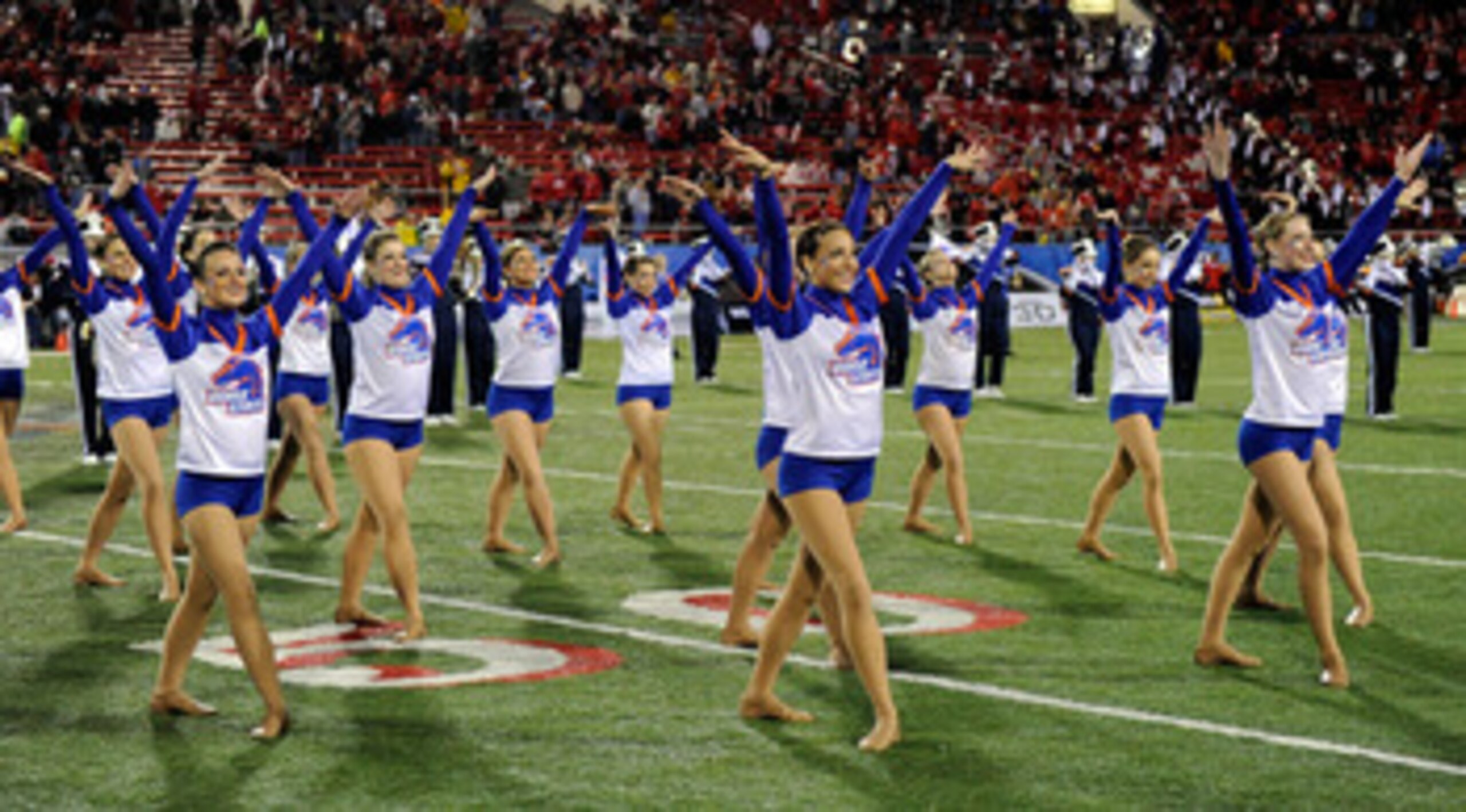 LAS VEGAS, NV - DECEMBER 22:  Boise State Broncos dancers perform before the MAACO Bowl Las Vegas against the Utah Utes at Sam Boyd Stadium December 22, 2010 in Las Vegas, Nevada. Boise State Won 26-3.  (Photo by Ethan Miller/Getty Images)