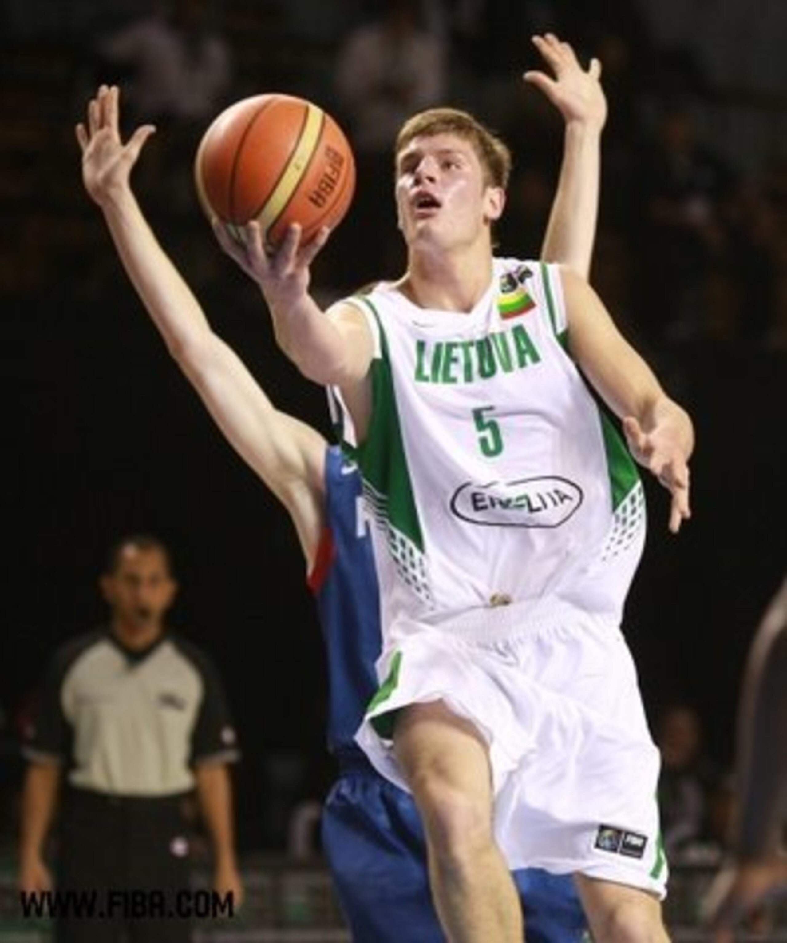 http://www.roundballdirect.com/images/Jonas_Valanciunas.jpg?767 http://www.roundballdirect.com/images/Jonas_Valanciunas.jpg?767