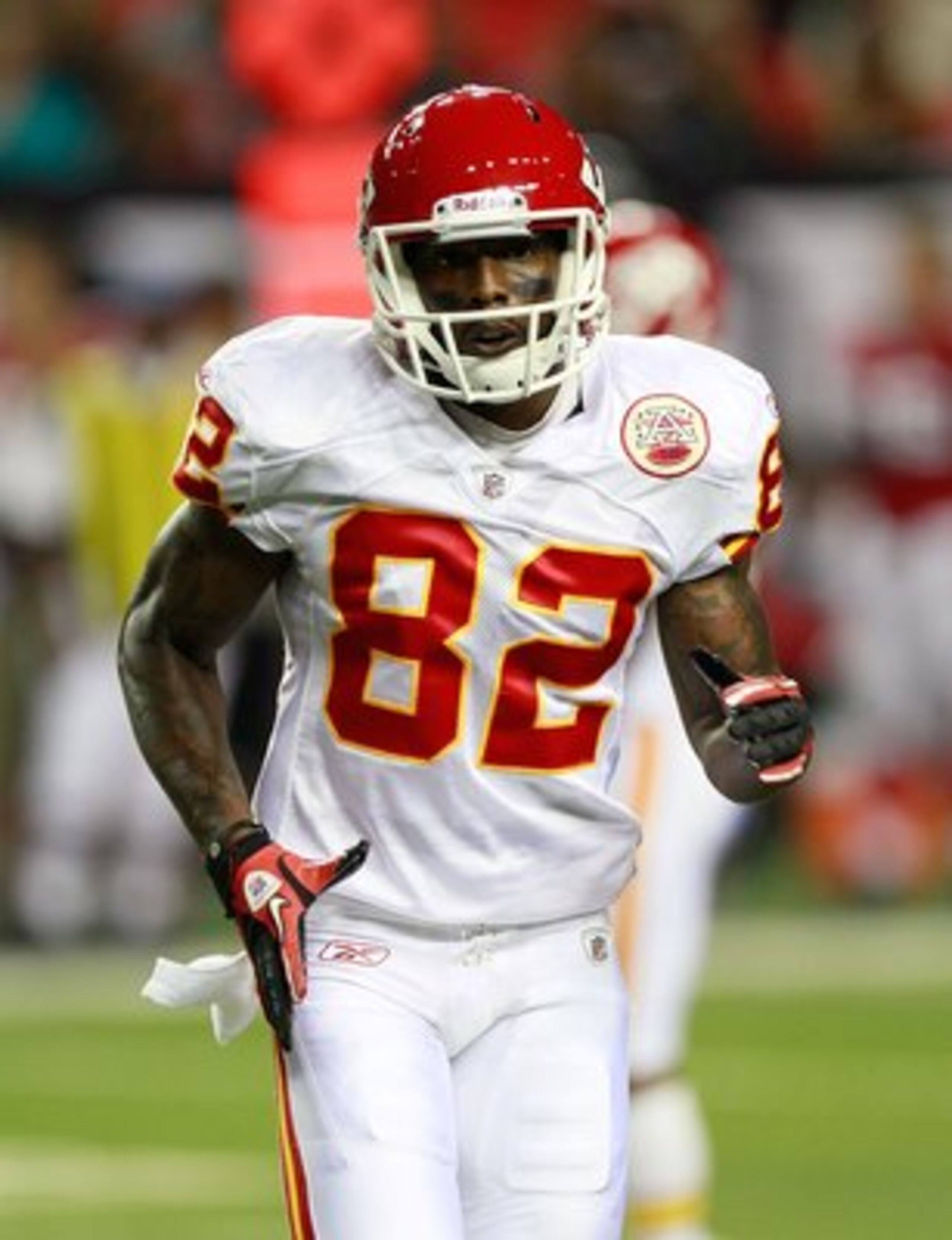 ATLANTA - AUGUST 13:  Dwayne Bowe #82 of the Kansas City Chiefs against the Atlanta Falcons at Georgia Dome on August 13, 2010 in Atlanta, Georgia.  (Photo by Kevin C. Cox/Getty Images)