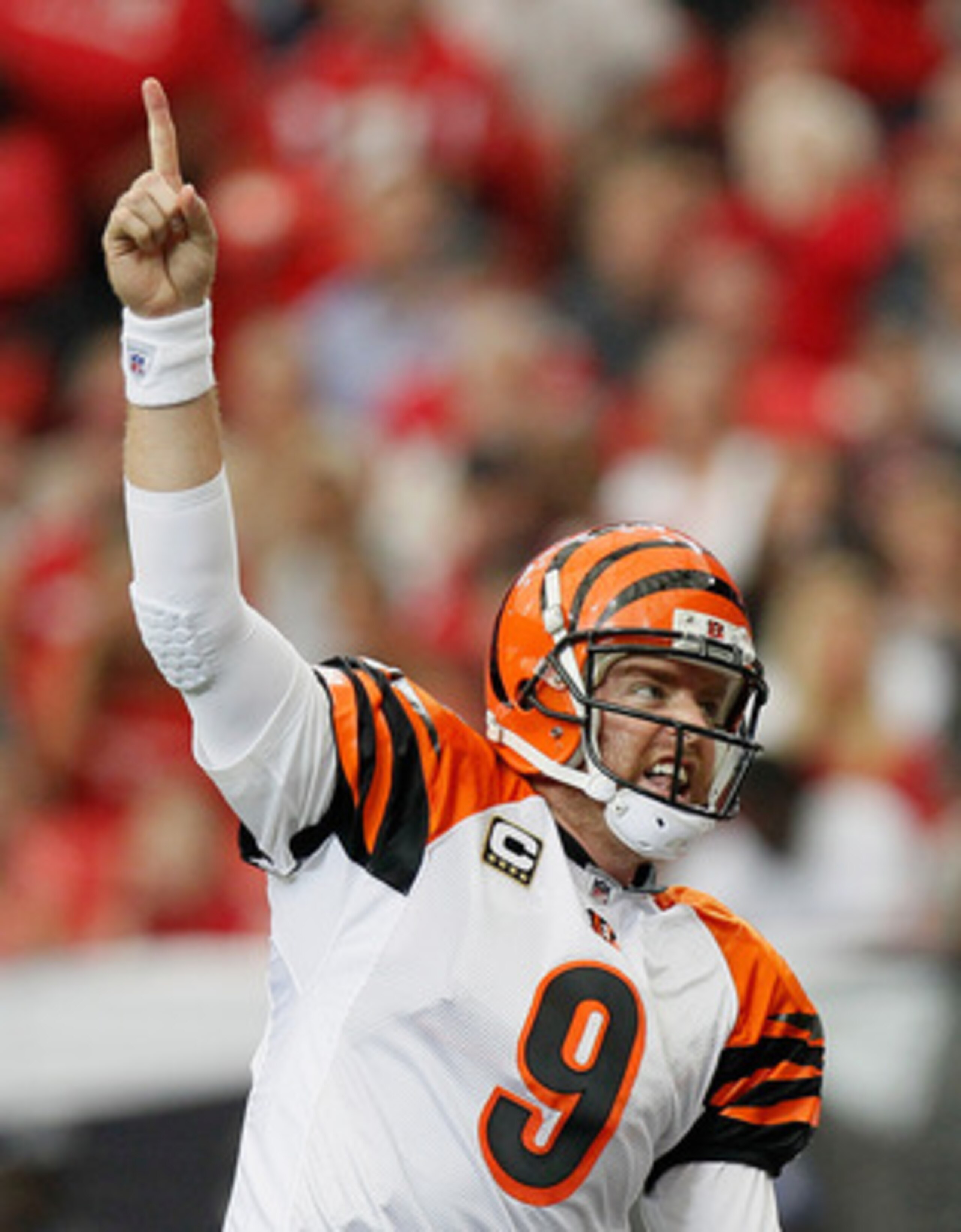ATLANTA - OCTOBER 24:  Quarterback Carson Palmer #9 of the Cincinnati Bengals against the Atlanta Falcons at Georgia Dome on October 24, 2010 in Atlanta, Georgia.  (Photo by Kevin C. Cox/Getty Images)