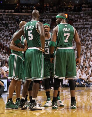 MIAMI, FL - MAY 01: Paul Pierce#34, Jermaine O'neal #7, Ray Allen #20, and Kevin Garnett #5 of the Boston Celtics talk during game one of the Eastern Conference Semifinals of the 2011 NBA Playoffs against the Miami Heat at American Airlines Arena on May MIAMI, FL - MAY 01: Paul Pierce#34, Jermaine O'neal #7, Ray Allen #20, and Kevin Garnett #5 of the Boston Celtics talk during game one of the Eastern Conference Semifinals of the 2011 NBA Playoffs against the Miami Heat at American Airlines Arena on May