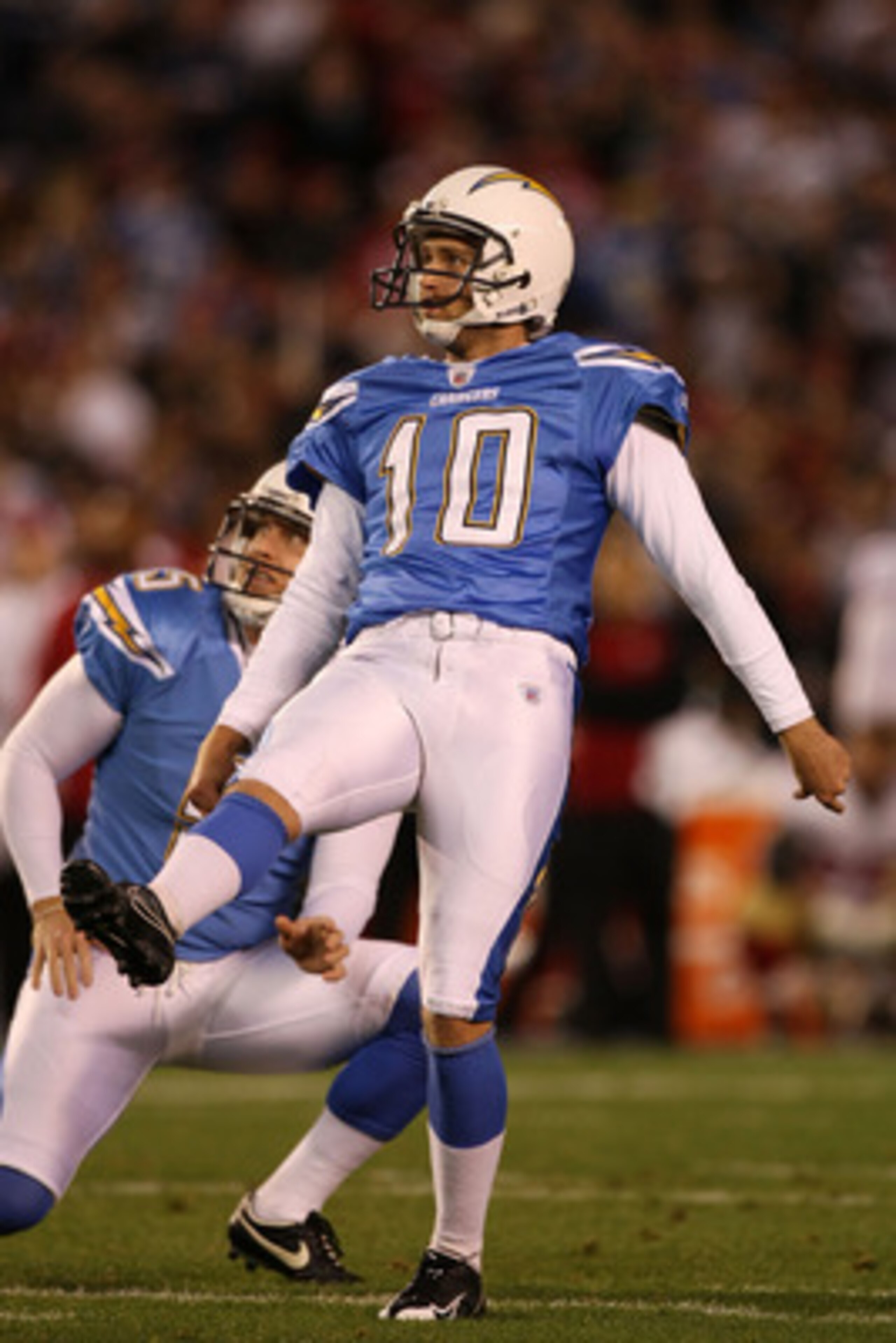 SAN DIEGO, CA - DECEMBER 16:  Kicker Nate Kaeding #10 of the San Diego Chargers kicks a field goal against the San Francisco 49ers in the second quarter at Qualcomm Stadium on December 16, 2010 in San Diego, California.  (Photo by Donald Miralle/Getty Ima