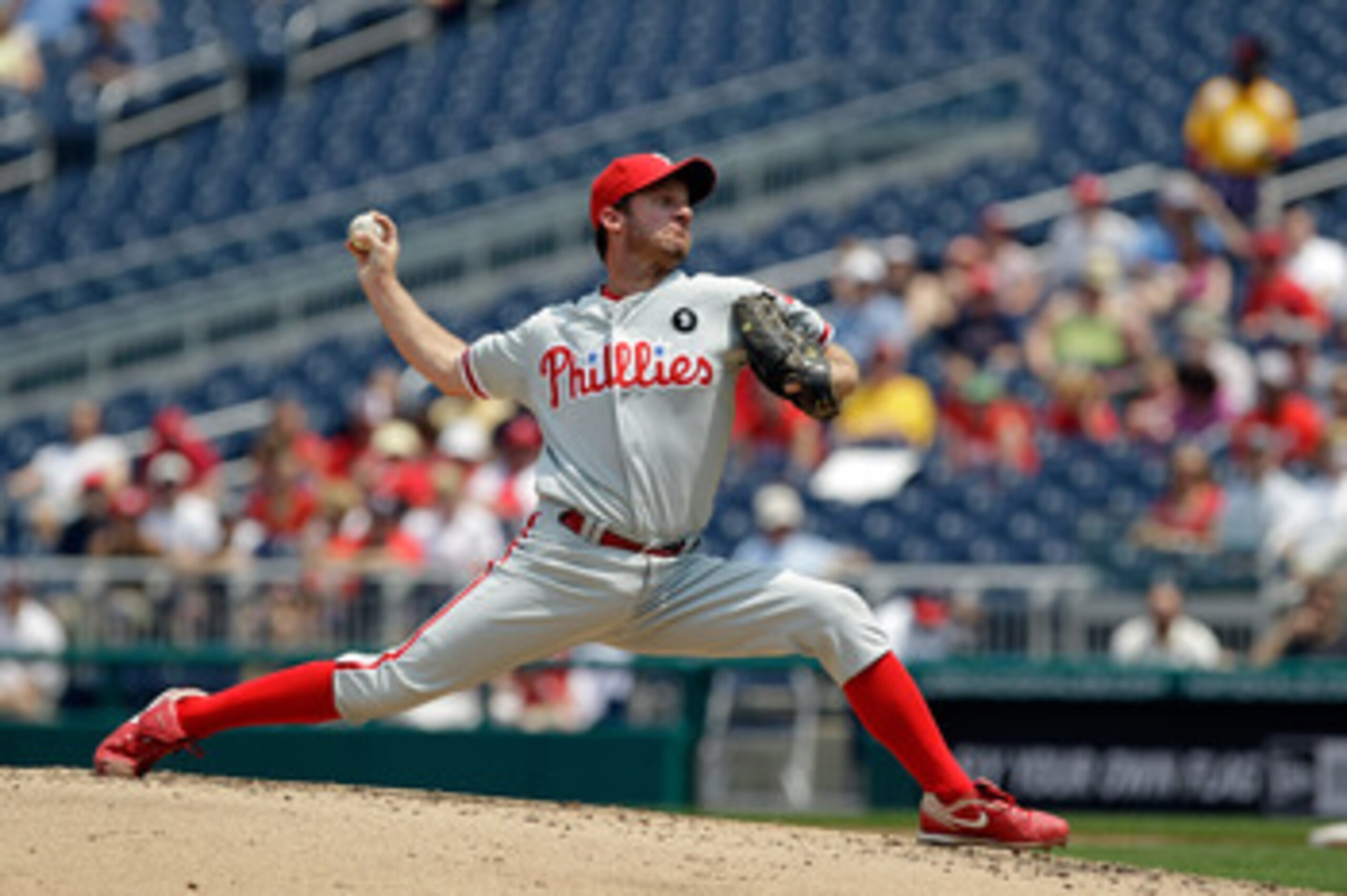 WASHINGTON, DC - JUNE 01: Starting pitcher Roy Oswalt #44 of the Philadelphia Phillies delivers to a Washington Nationals batter at Nationals Park on June 1, 2011 in Washington, DC. (Photo by Rob Carr/Getty Images)