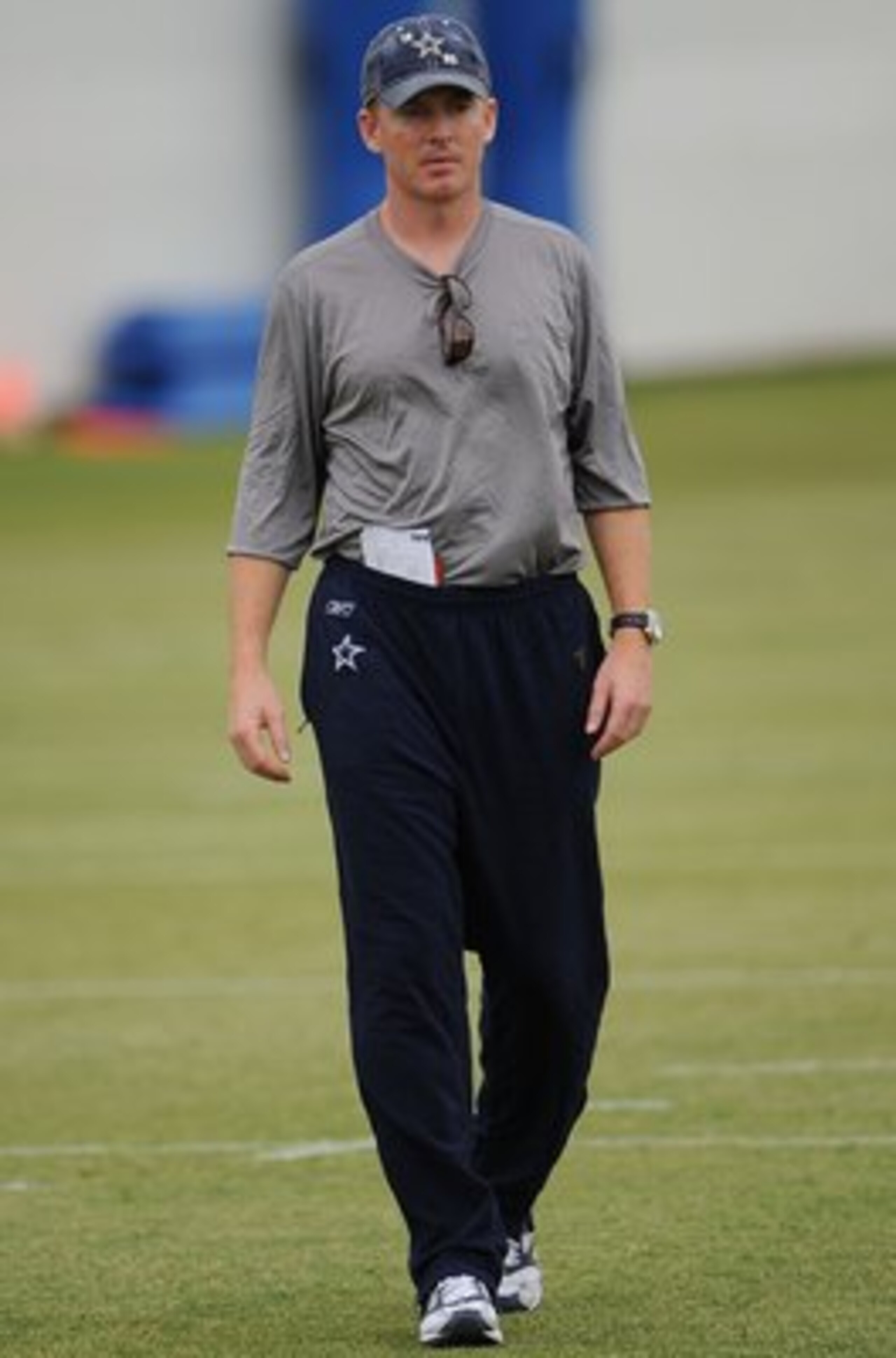 IRVING, TX - MAY 01:  Offensive coordinator Jason Garrett of the Dallas Cowboys during rookie mini camp on May 1, 2009 in Irving, Texas.  (Photo by Ronald Martinez/Getty Images)