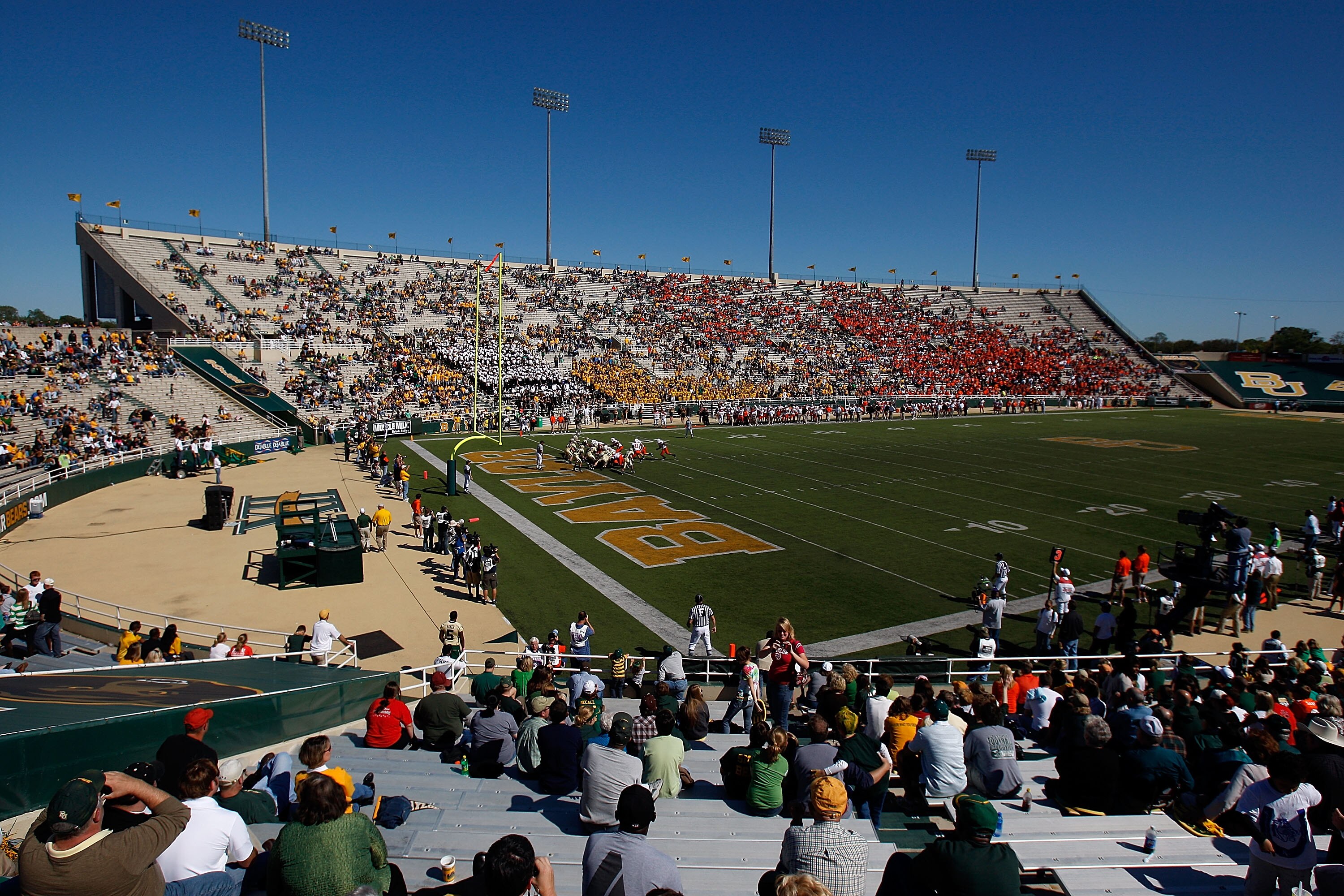 WACO, TX - OCTOBER 24:  A general view of play between the Oklahoma State Cowboys and the Baylor Bears at Floyd Casey Stadium on October 24, 2009 in Waco, Texas.  (Photo by Ronald Martinez/Getty Images)