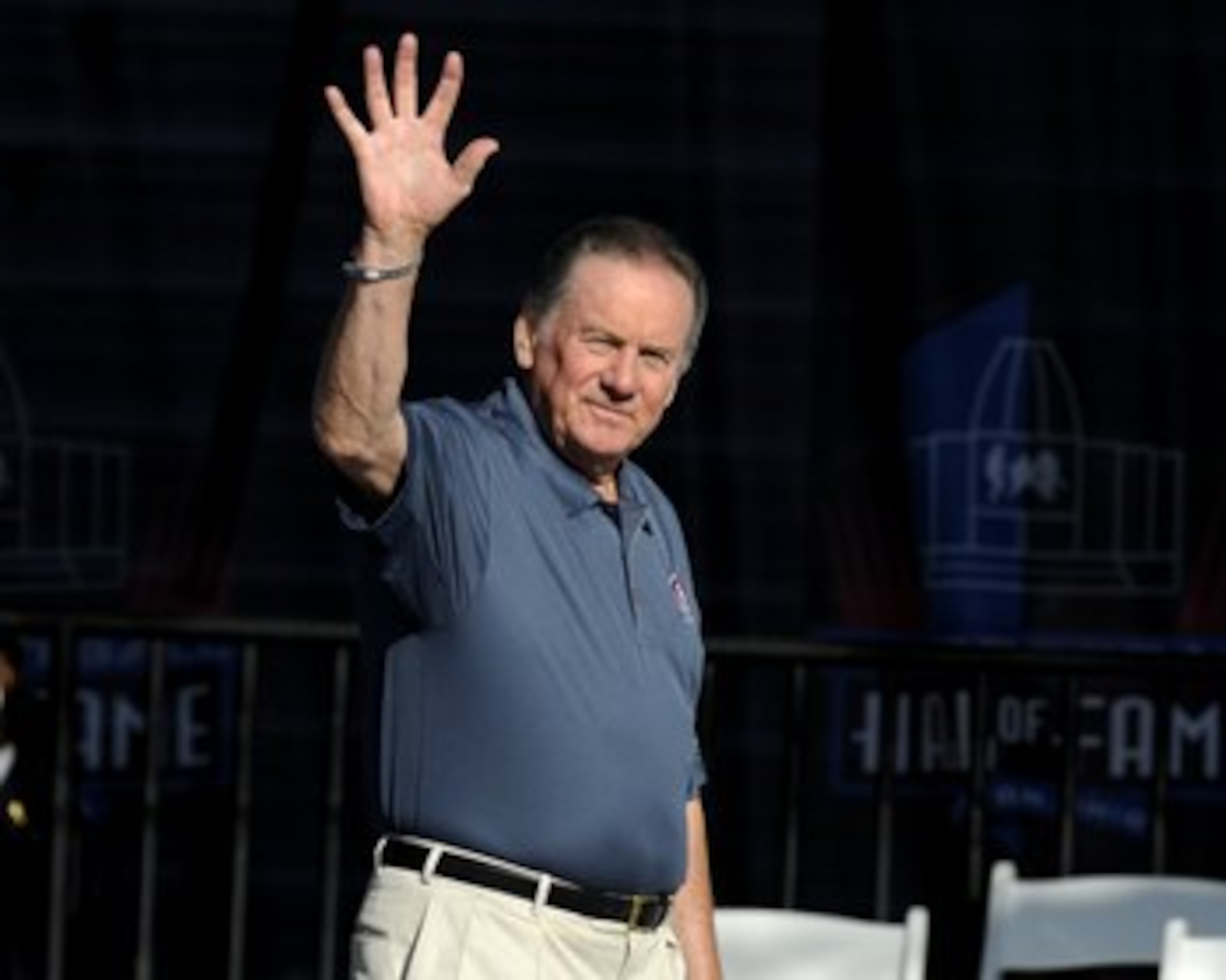 CANTON, OH - AUGUST 2: Len Dawson of the Kansas City Chiefs  greets fans before the Class of 2008 Pro Football Hall of Fame Enshrinement Ceremony at Fawcett Stadium on August 2, 2008 in Canton, Ohio.   (Photo by Al Messerschmidt/Getty Images)