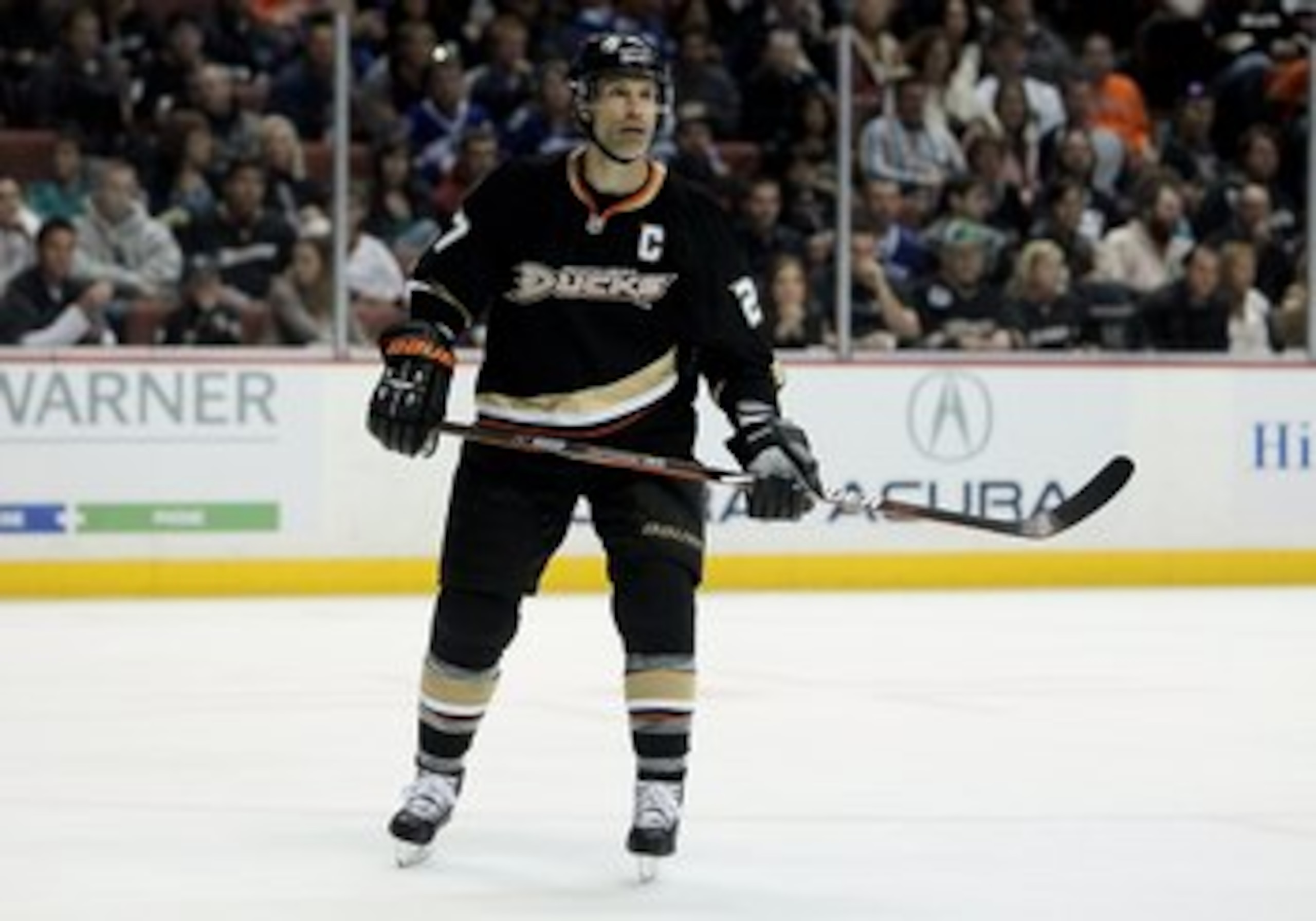 ANAHEIM, CA - APRIL 02: Scott Niedermayer #27 of the Anaheim Ducks skates against the Vancouver Canucks at the Honda Center on April 2, 2010 in Anaheim, California. (Photo by Jeff Gross/Getty Images) ANAHEIM, CA - APRIL 02: Scott Niedermayer #27 of the Anaheim Ducks skates against the Vancouver Canucks at the Honda Center on April 2, 2010 in Anaheim, California. (Photo by Jeff Gross/Getty Images)