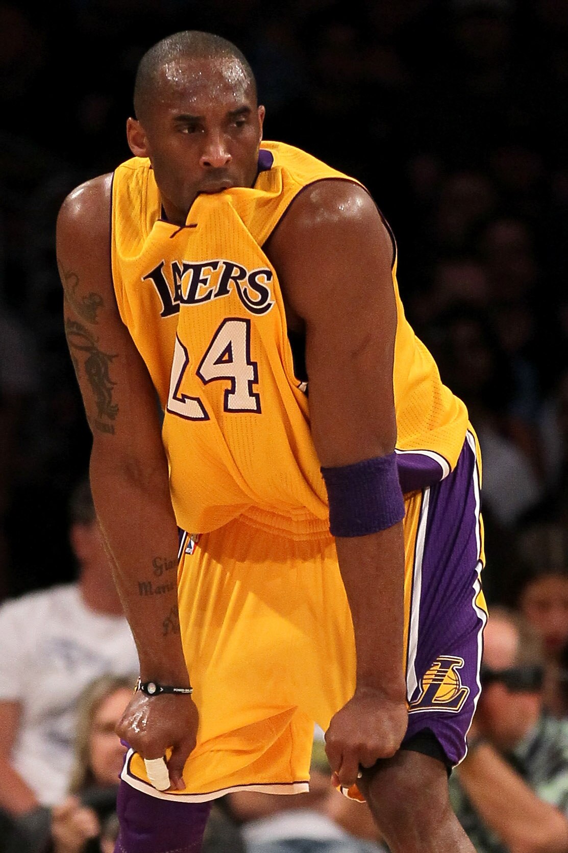 LOS ANGELES, CA - MAY 04:  Kobe Bryant #24 of the Los Angeles Lakers bites his jersey while taking on the Dallas Mavericks in the first quarter in Game Two of the Western Conference Semifinals in the 2011 NBA Playoffs at Staples Center on May 4, 2011 in L