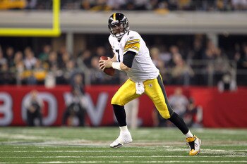 ARLINGTON, TX - FEBRUARY 06:  Ben Roethlisberger #7 of the Pittsburgh Steelers runs with the ball against the Green Bay Packers during Super Bowl XLV at Cowboys Stadium on February 6, 2011 in Arlington, Texas. The Packers won 31-25. (Photo by Jamie Squire