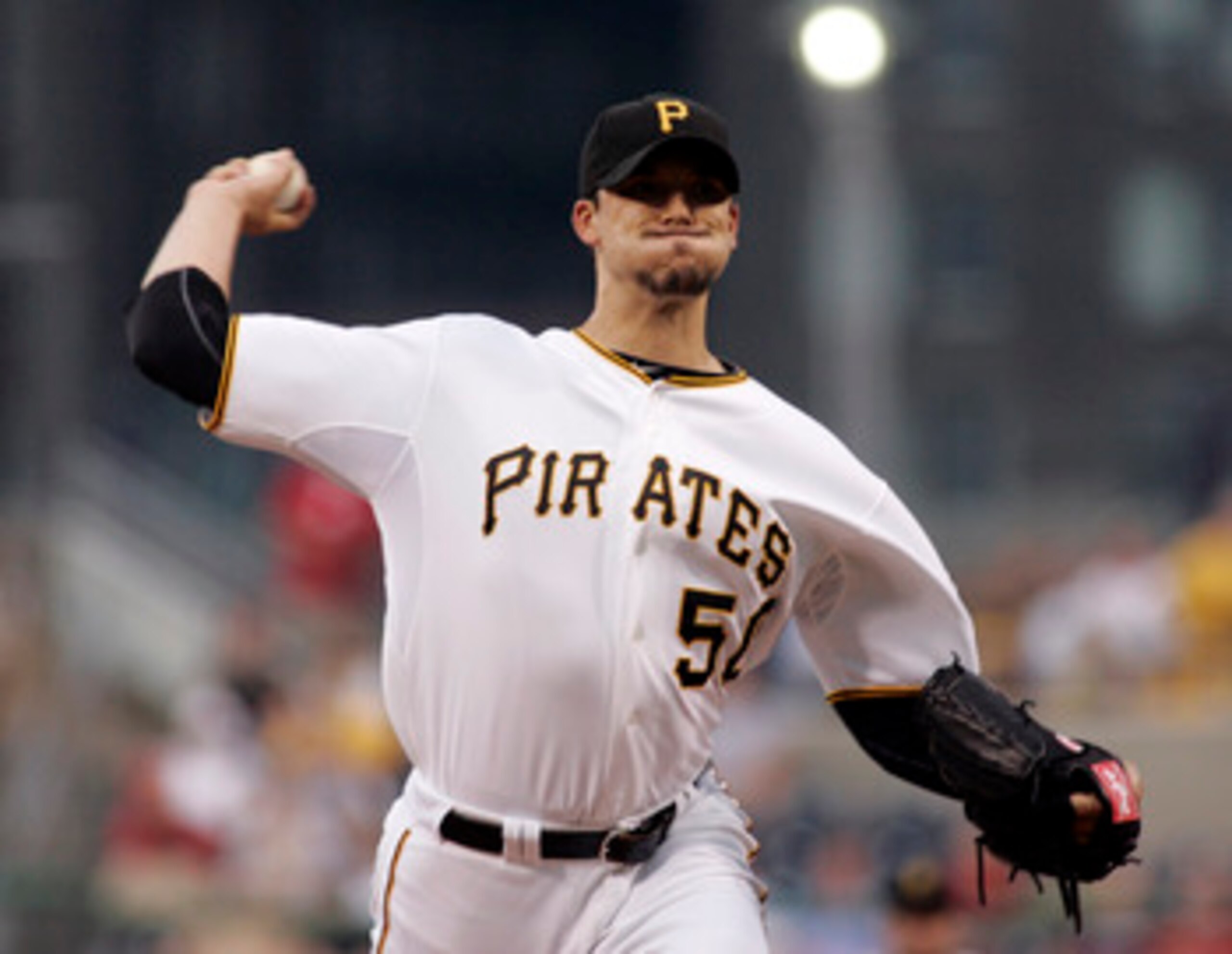 PITTSBURGH, PA - JUNE 04:  Charlie Morton #50 of the Pittsburgh Pirates makes a delivery against the Philadelphia Phillies during the game on June 4, 2011 at PNC Park in Pittsburgh, Pennsylvania.  (Photo by Justin K. Aller/Getty Images)