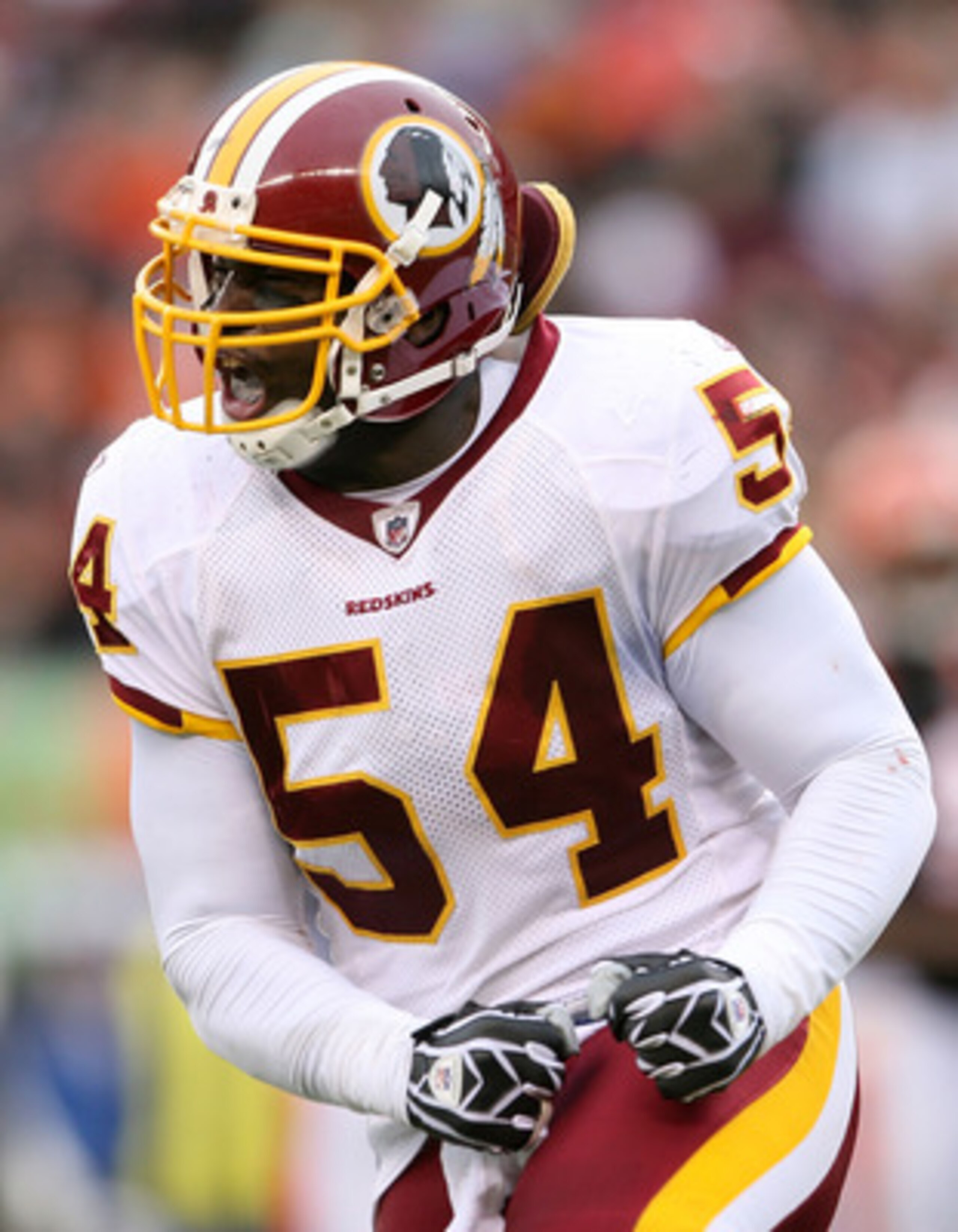 CINCINNATI - DECEMBER 14: H.B. Blades #54 of the Washington Redskins celebrates a defensive play during the NFL game against the Cincinnati Bengals on December 14, 2008 at Paul Brown Stadium in Cincinnati, Ohio.  (Photo by Andy Lyons/Getty Images)