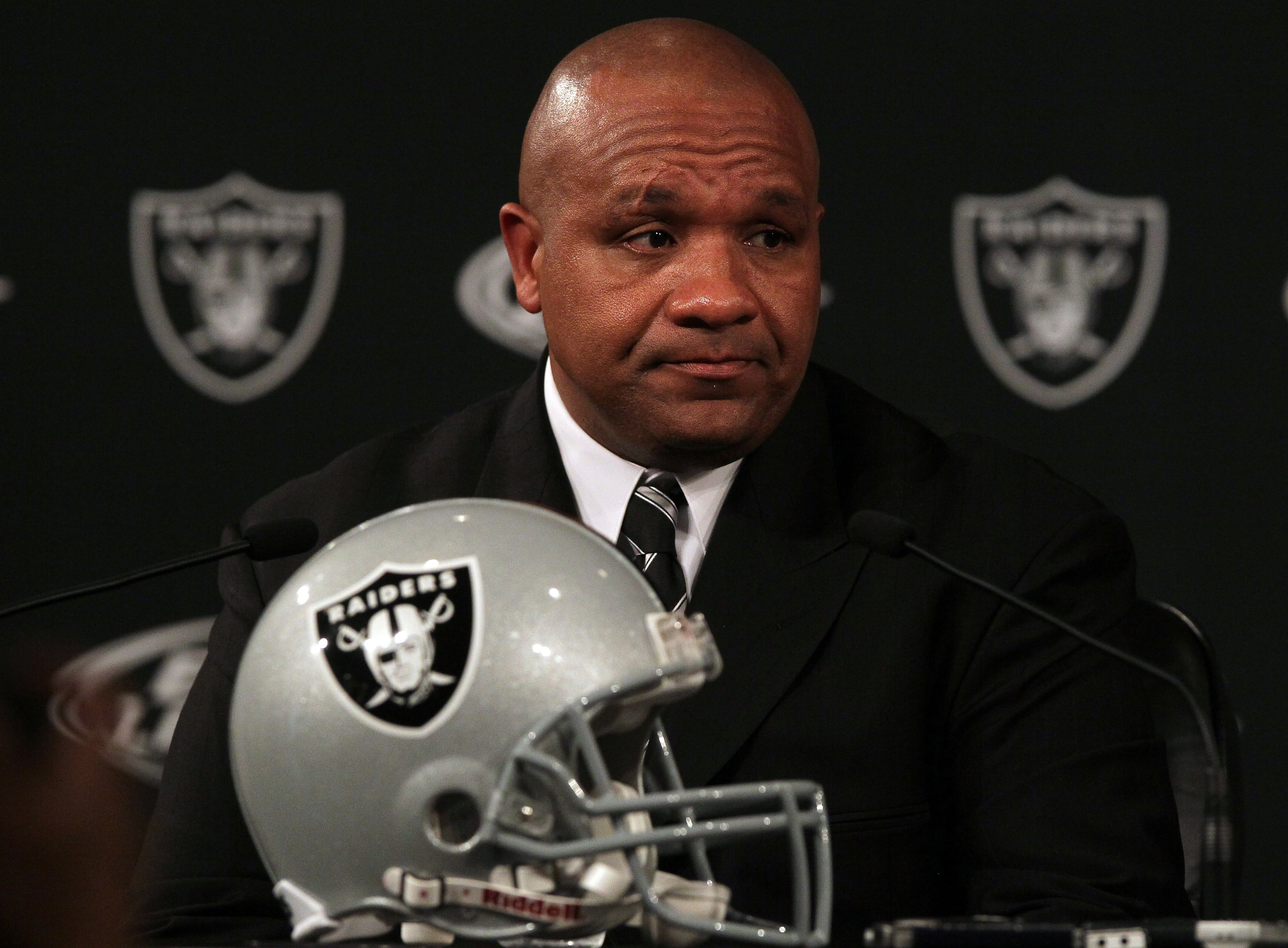 ALAMEDA, CA - JANUARY 18: New Oakland Raiders coach Hue Jackson pauses as he speaks to reporters during a press conference on January 18, 2011 in Alameda, California. Hue Jackson was introduced as the new coach of the Oakland Raiders, replacing the fired ALAMEDA, CA - JANUARY 18: New Oakland Raiders coach Hue Jackson pauses as he speaks to reporters during a press conference on January 18, 2011 in Alameda, California. Hue Jackson was introduced as the new coach of the Oakland Raiders, replacing the fired