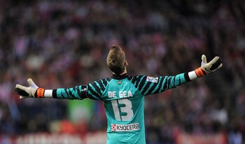 MADRID, SPAIN - MARCH 19:  David De Gea of Atletico Madrid reacts during the La Liga match between Atletico Madrid and Real Madrid at Vicente Calderon Stadium on March 19, 2011 in Madrid, Spain.  (Photo by Denis Doyle/Getty Images)