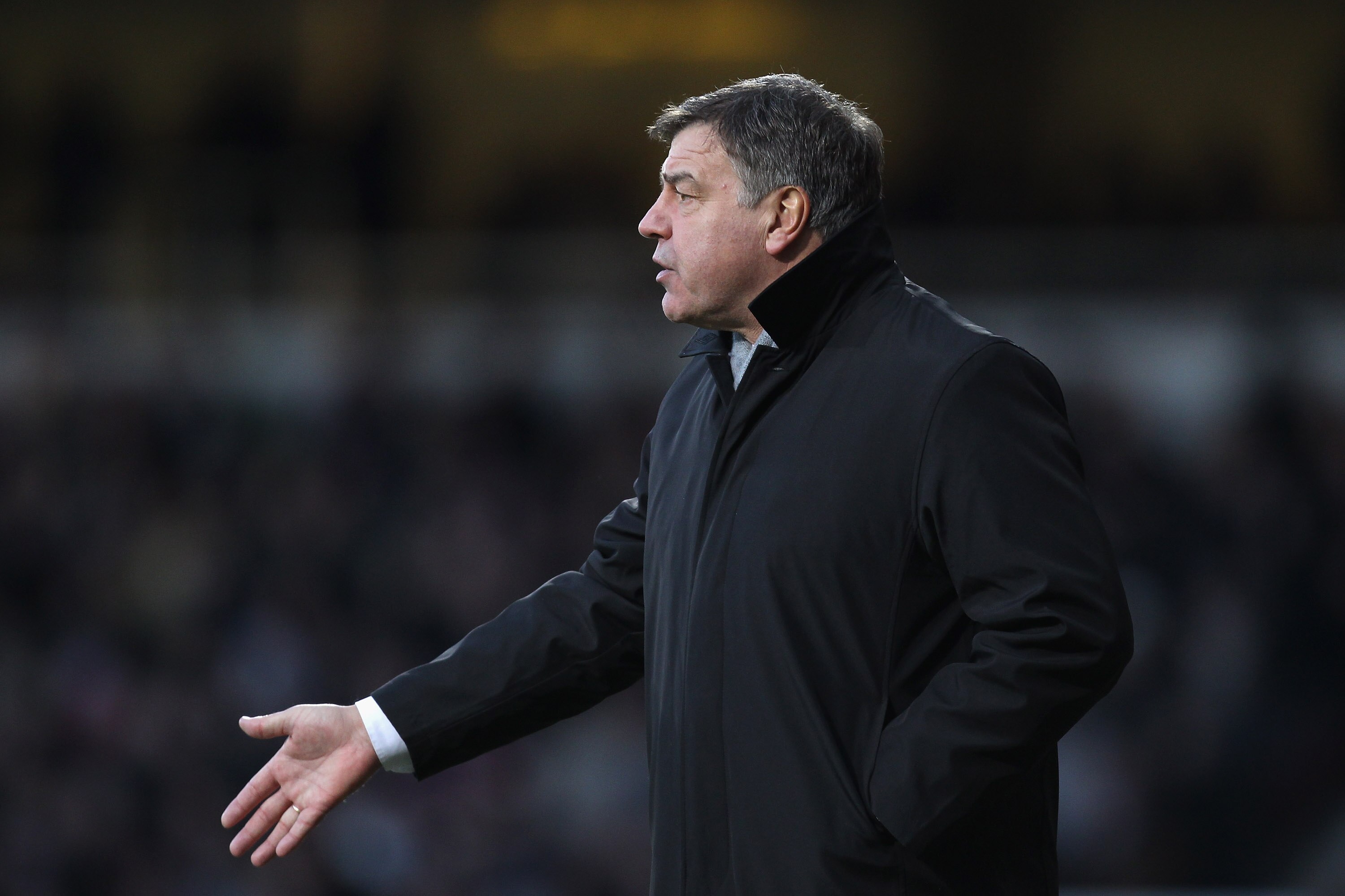 LONDON, ENGLAND - JANUARY 30: Sam Allardyce, Manager of Blackburn Rovers gives instructions during the Barclays Premier League match between West Ham United and Blackburn Rovers at Upton Park on January 30, 2010 in London, England.  (Photo by Ian Walton/G