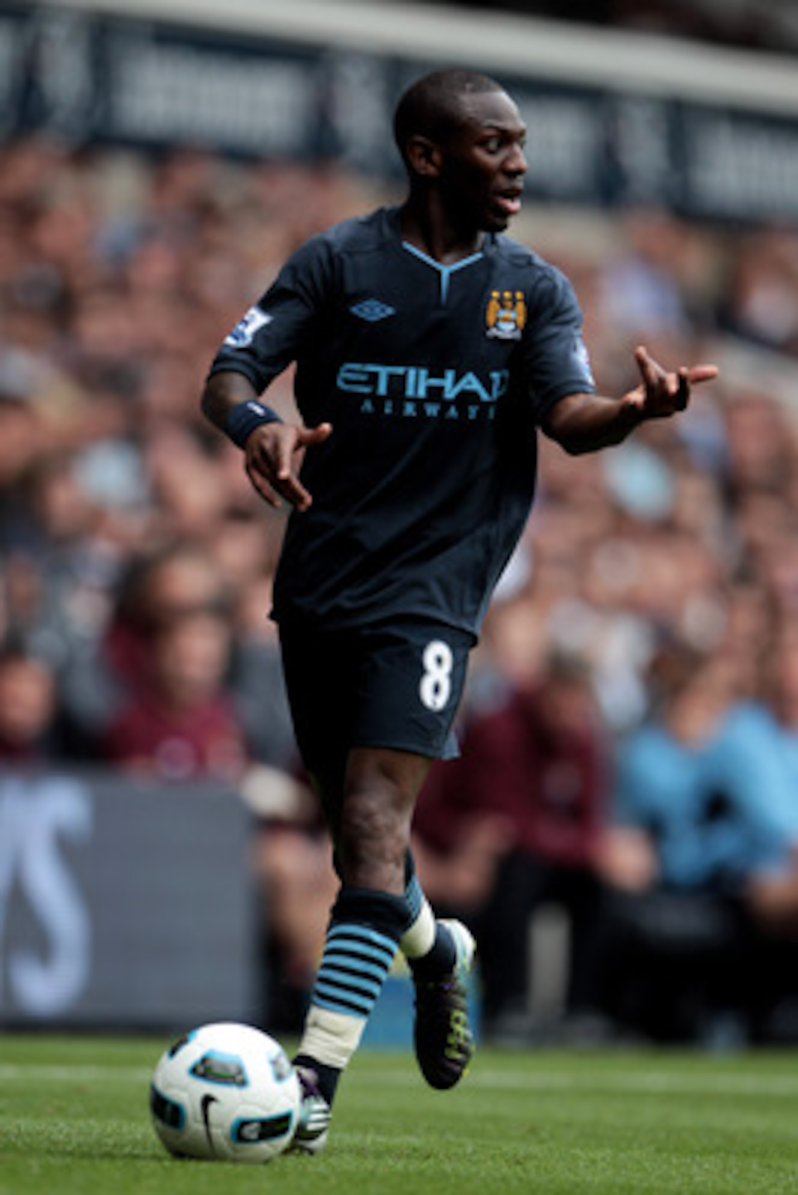 LONDON, ENGLAND - AUGUST 14:  Shaun Wright-Phillips of Manchester City in action during the Barclays Premier League match between Tottenham Hotspur and Manchester City at White Hart Lane on August 14, 2010 in London, England.  (Photo by Phil Cole/Getty Im