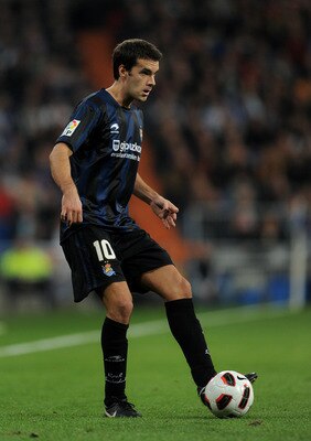 MADRID, SPAIN - FEBRUARY 06:  Xabier Prieto of Real Sociedad strikes the ball during the la Liga match between Real Madrid and Real Sociedad at Estadio Santiago Bernabeu on February 6, 2011 in Madrid, Spain.  (Photo by Jasper Juinen/Getty Images)