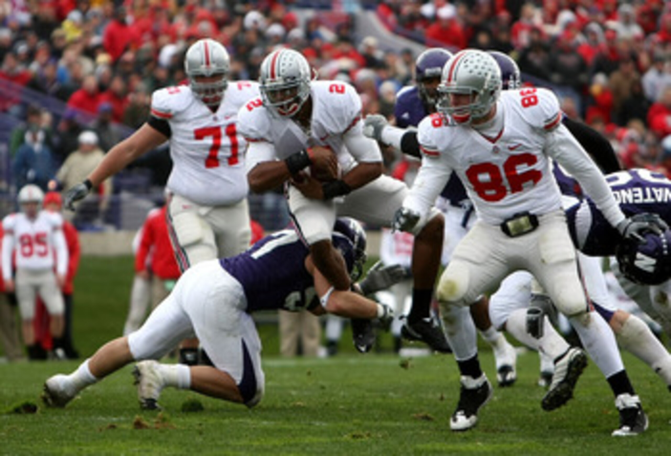 EVANSTON, IL - NOVEMBER 08:  Quarterback Terrelle Pryor #2 of the Ohio State Buckeyes runs with the ball against the Northwestern Wildcats at Ryan Stadium on November 8, 2008 in Evanston, Illinois  (Photo by Jonathan Ferrey/Getty Images)