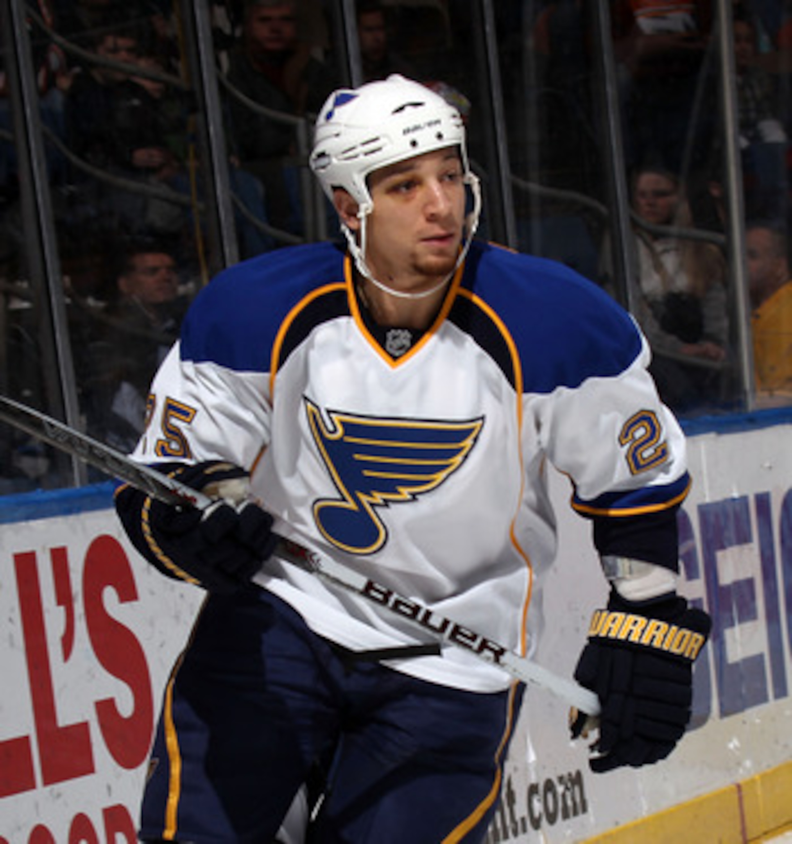 UNIONDALE, NY - MARCH 05:  Chris Stewart #25 of the St. Louis Blues skates against the New York Islanders at the Nassau Coliseum on March 5, 2011 in Uniondale, New York.  (Photo by Bruce Bennett/Getty Images)