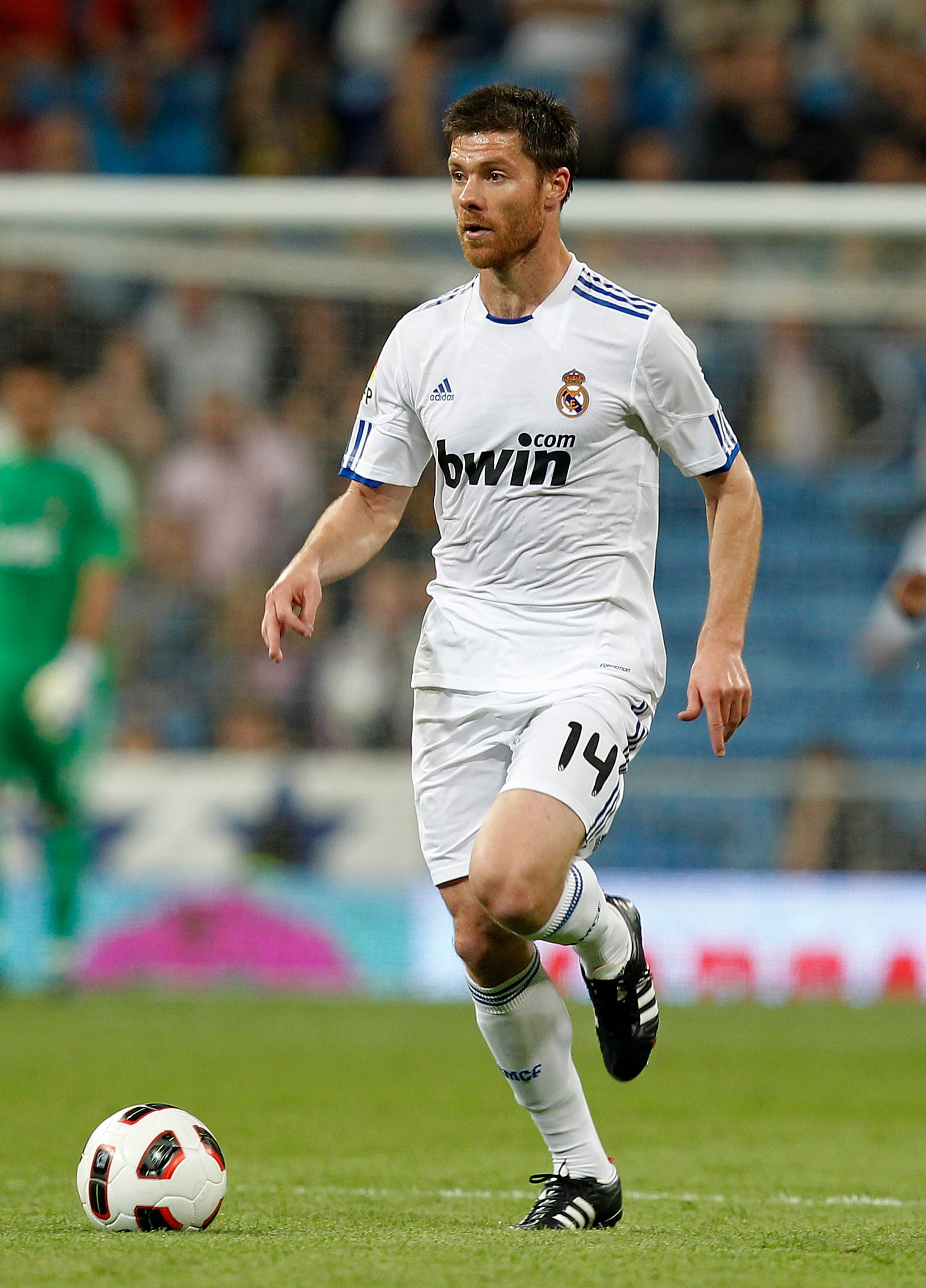 MADRID, SPAIN - MAY 10: Xabi Alonso of Real Madrid in action during the La Liga match between Real Madrid and Getafe at Estadio Santiago Bernabeu on May 10, 2011 in Madrid, Spain. (Photo by Angel Martinez/Getty Images)