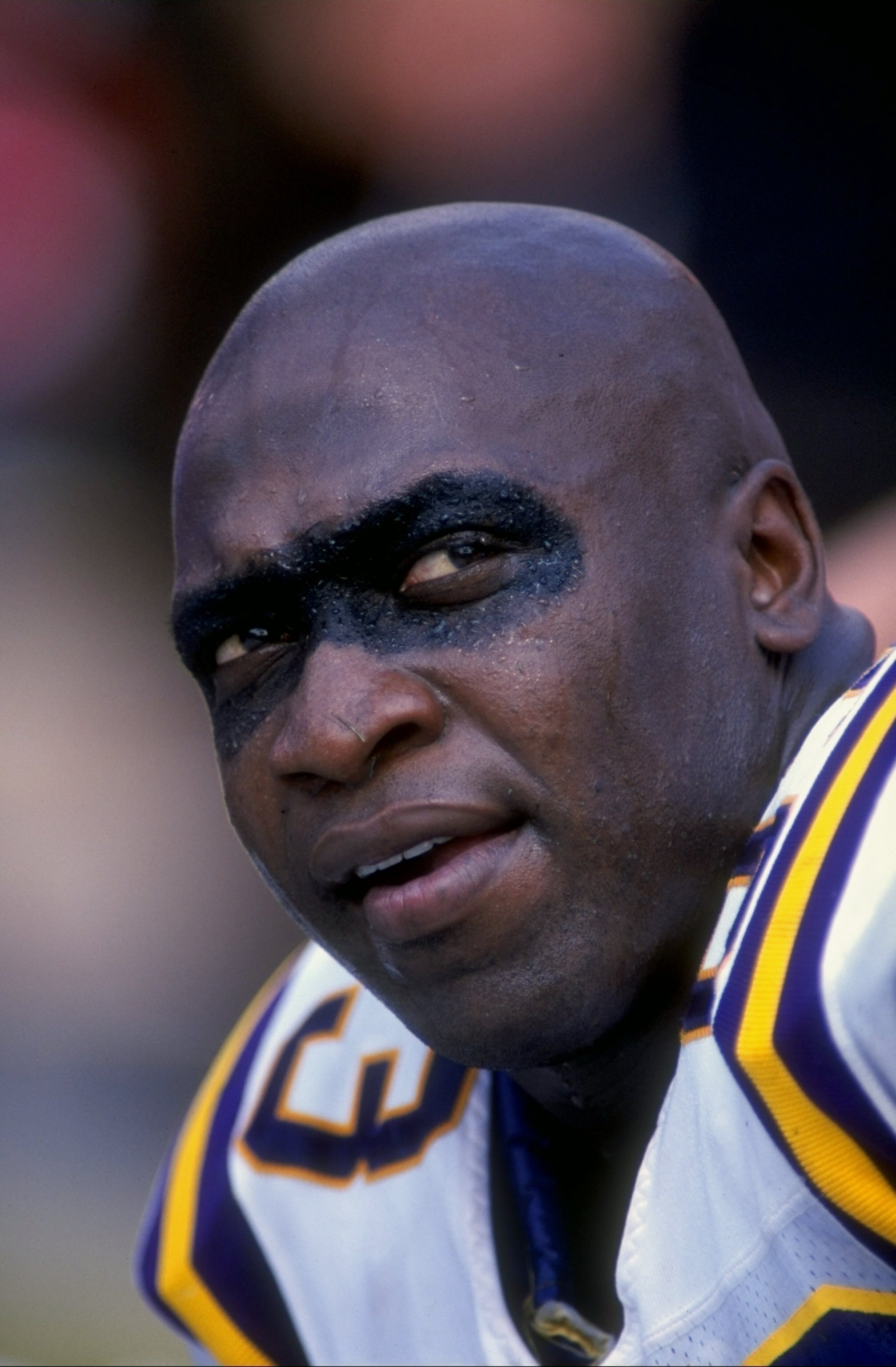 1 Nov 1998: A portrait of John Randle #93 of the Minnesota Vikings taken as he sits on the bench during the game against the Tampa Bay Bucccaneers at Raymond James Stadium in Tampa, Florida. The Buccaneers defeated the Vikings 27-24. Mandatory Credit: Sco