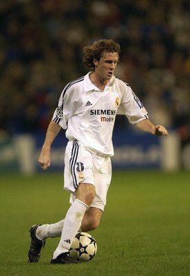 MADRID - OCTOBER  22:  Steve McManaman of Real Madrid during The Champions league match between Real Madrid and AEK Athens at The Bernabeu stadium, Madrid,  Spain on october, 22, 2002. (Photo by Stuart Franklin/Getty Images)